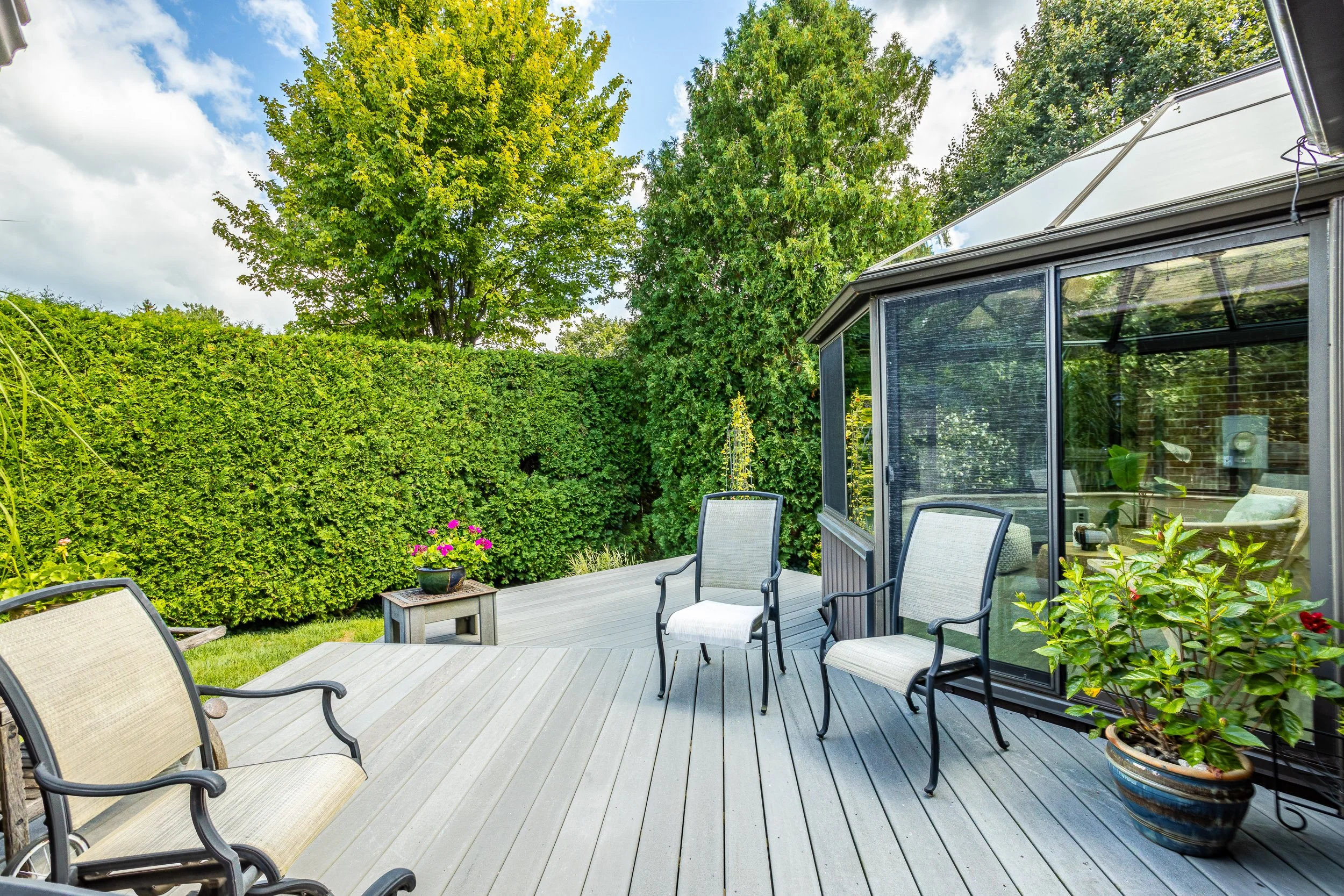 139 Springfield Cres-40.jpg