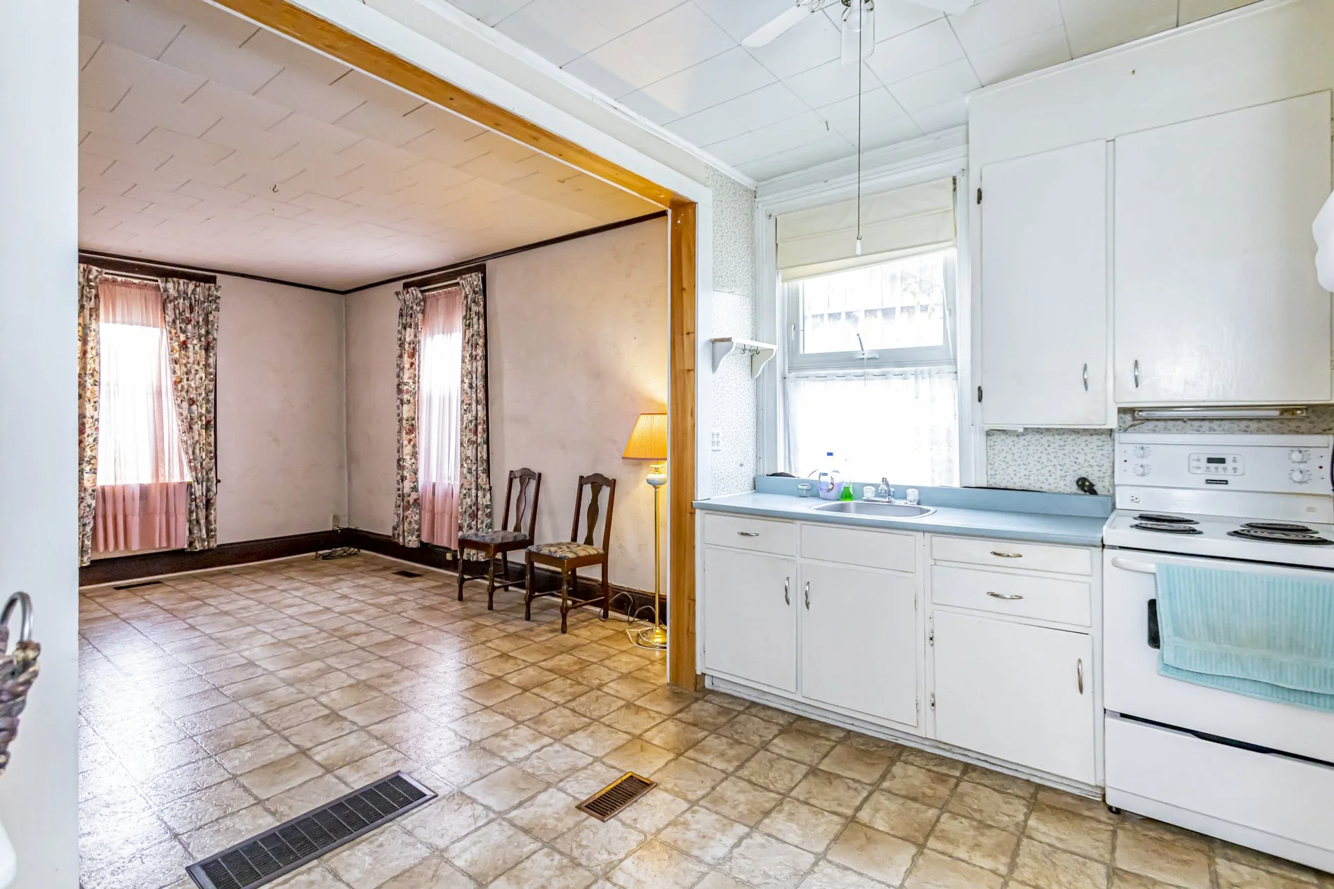 168 Church St_11.JPG