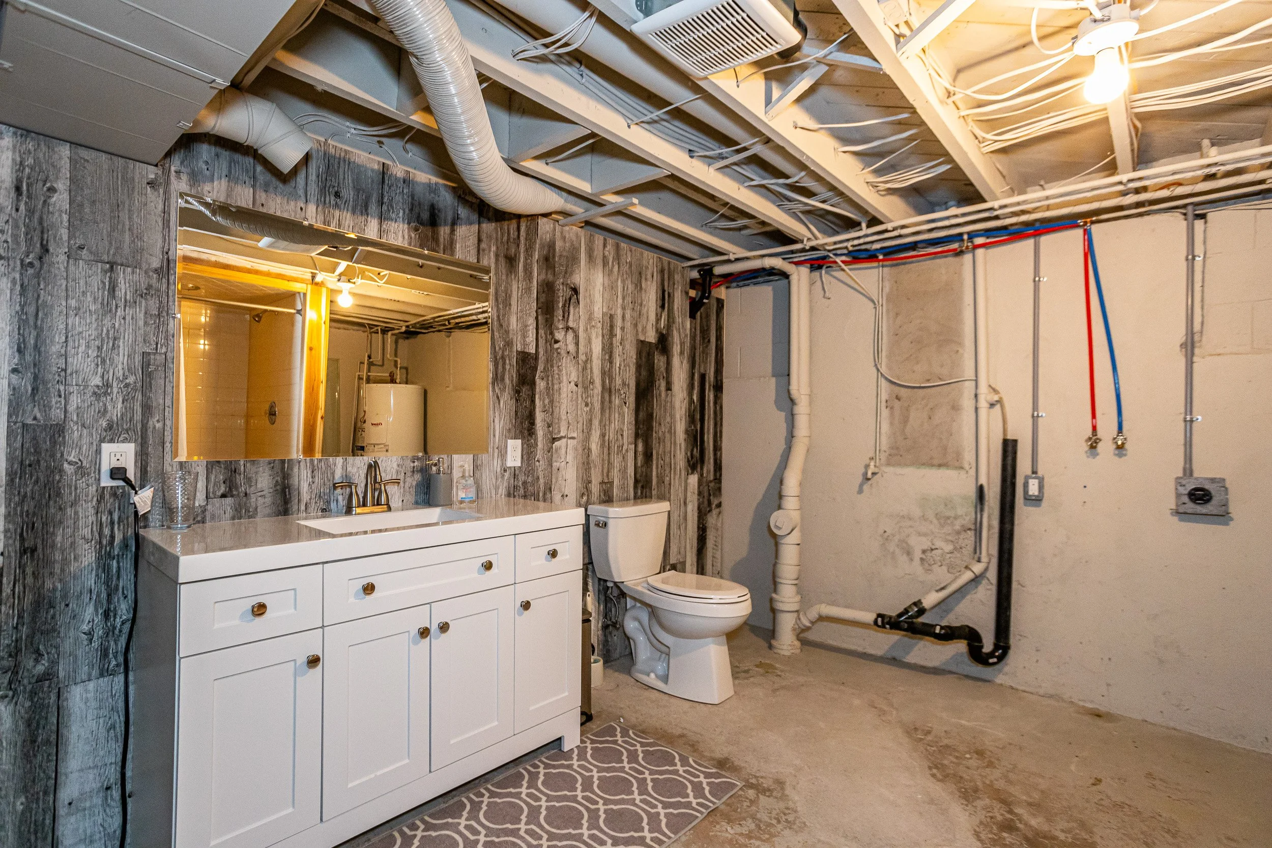 821 Colborne St-34.jpg