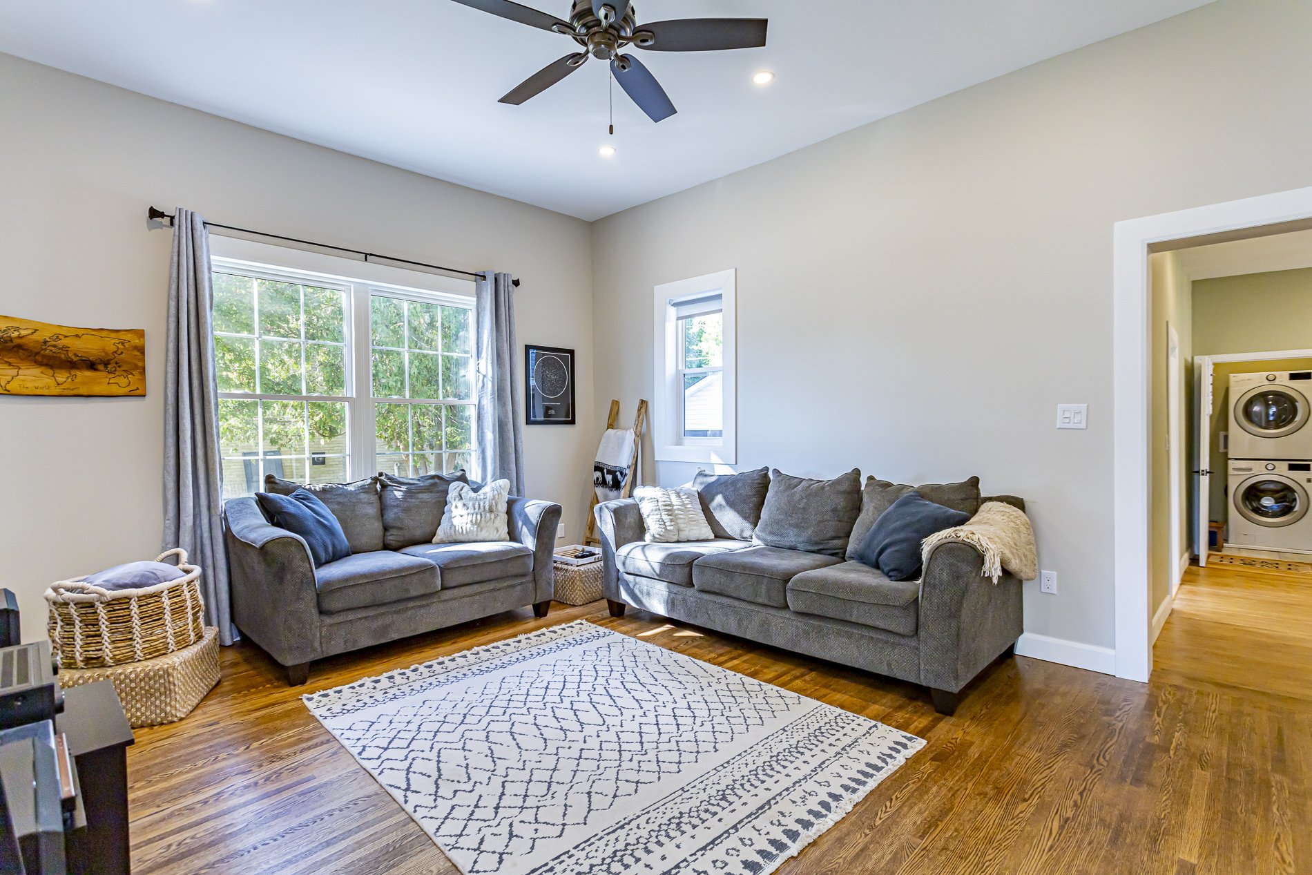 168 Ailsa Craig Main St_10.jpg