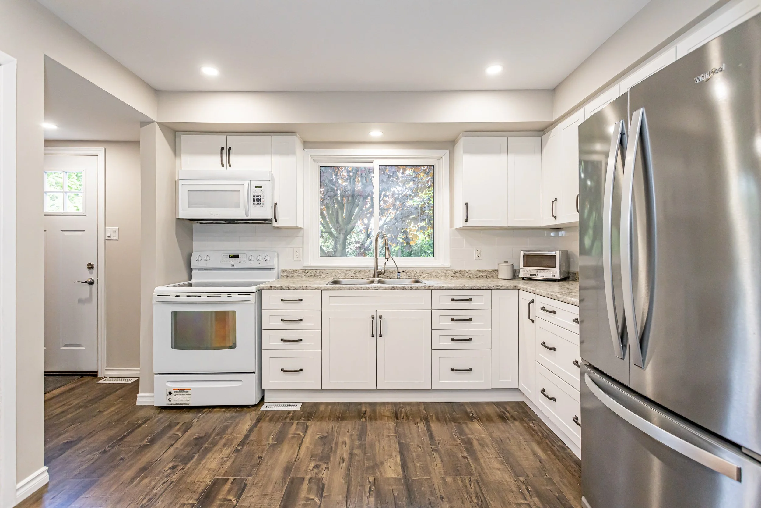 30 Springfield Cres-11.jpg