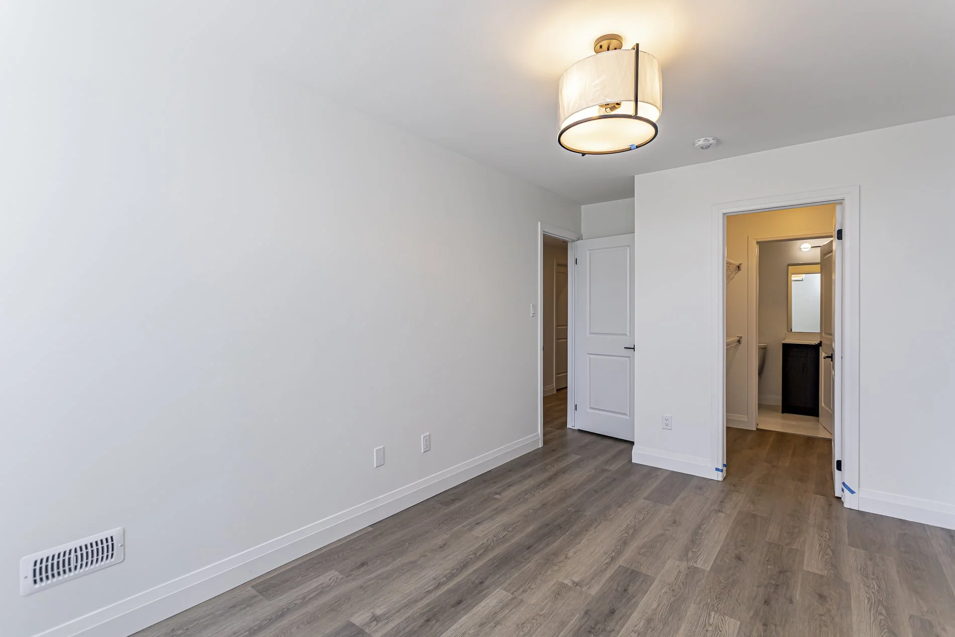177-3900 Savoy St-Int_22.jpg
