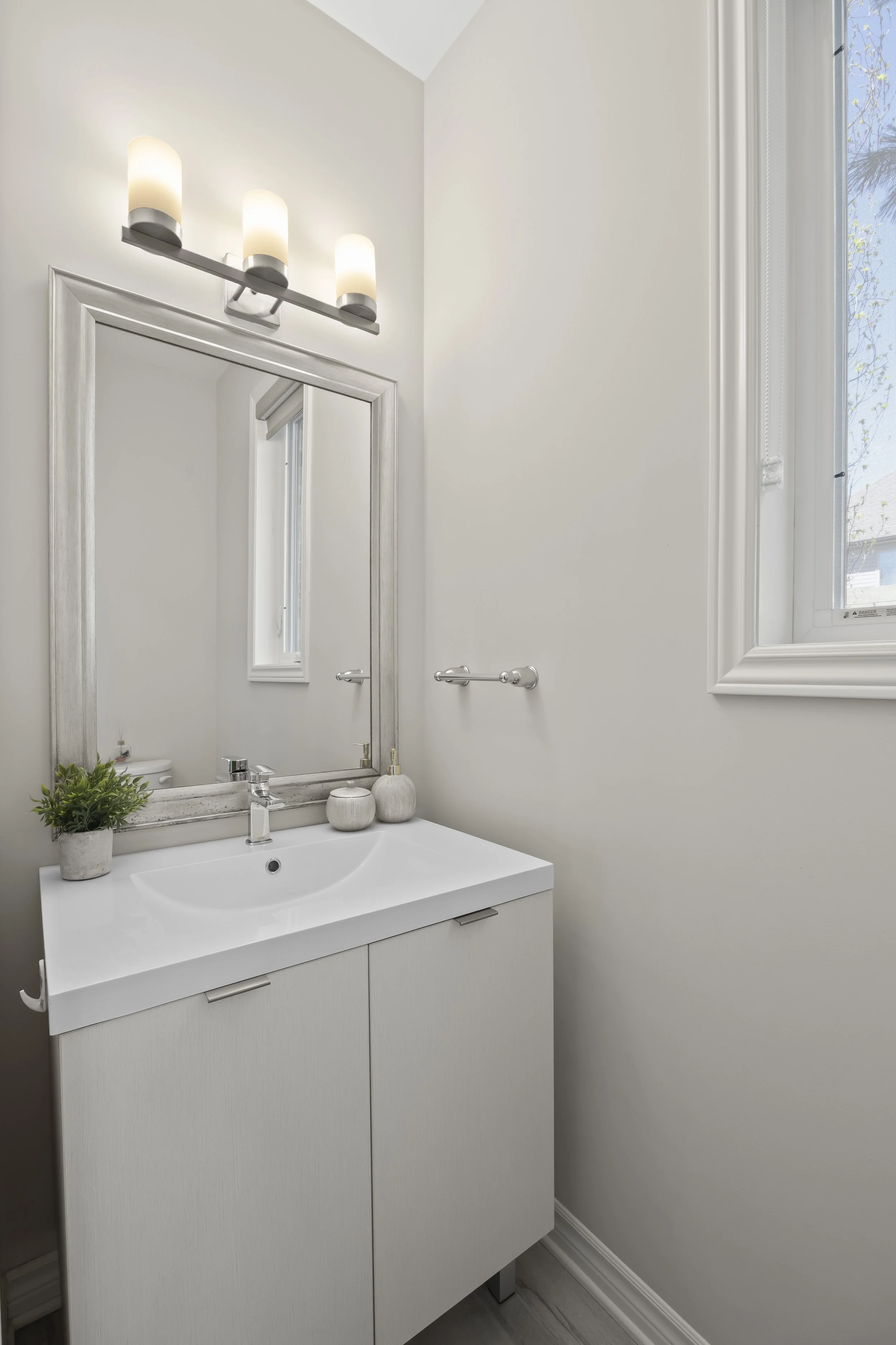 1727 Valhalla St -23.JPG