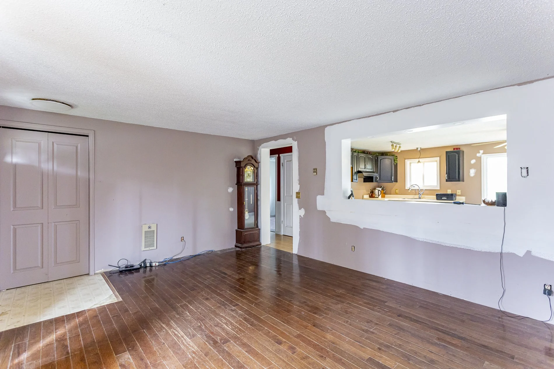 324097 Mount Elgin_03.jpg