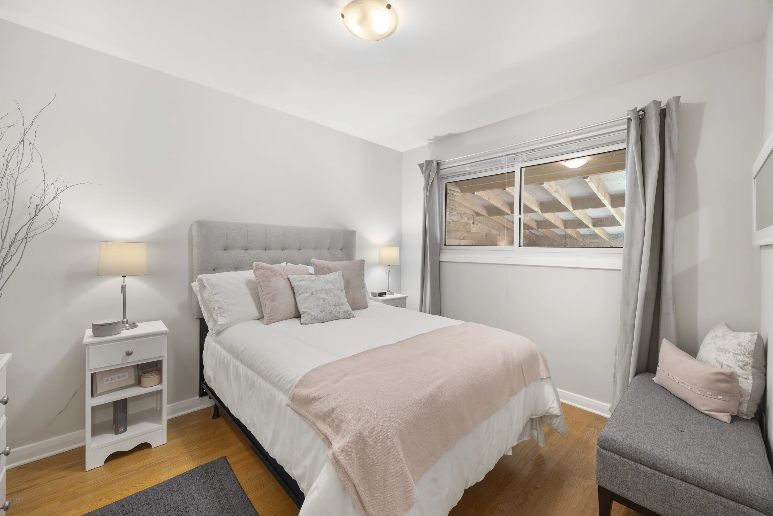 430 Magnolia Cres -23.JPG