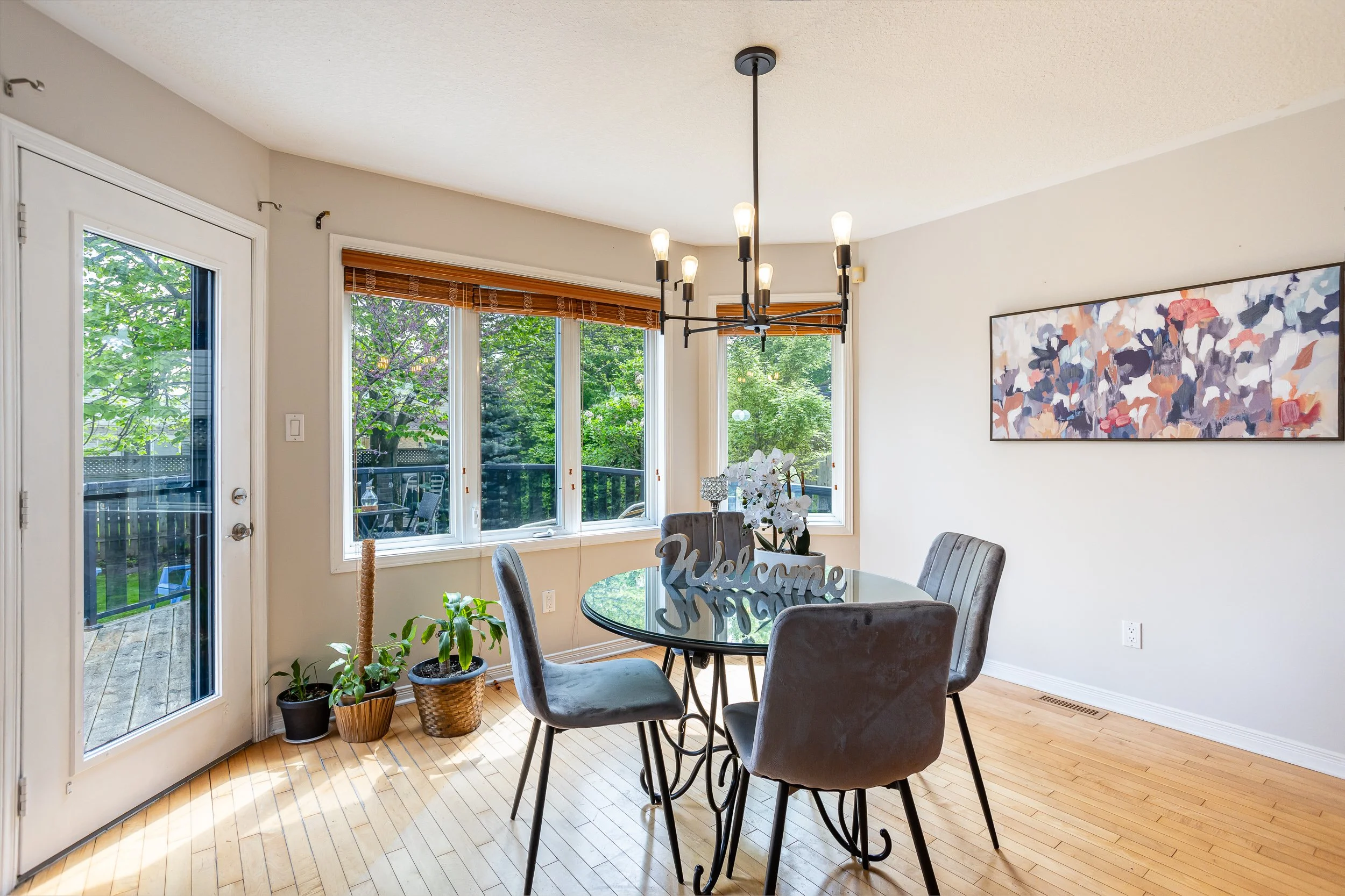 476 Cardigan Dr-14.jpg