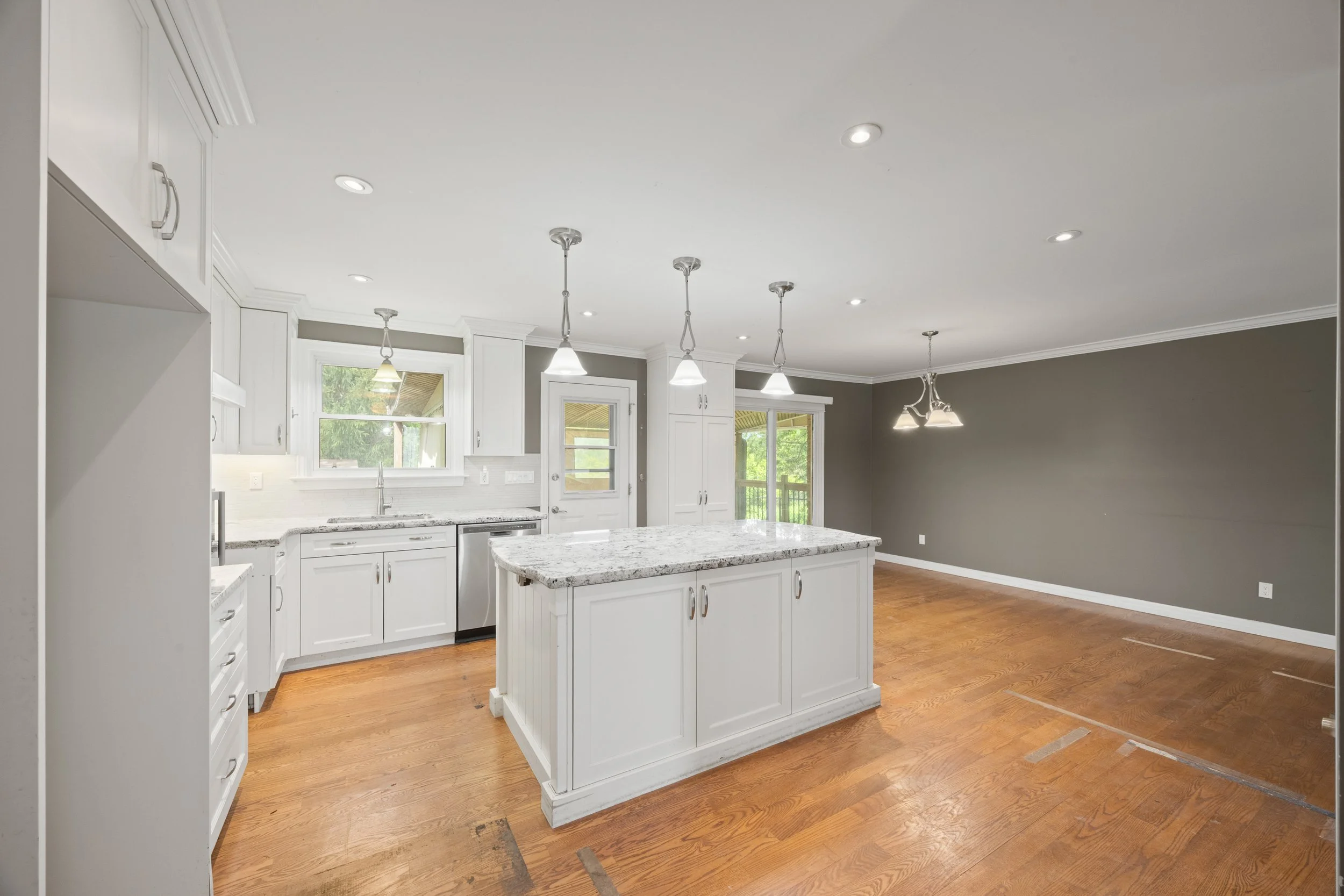 781 Verulam St-10.jpg
