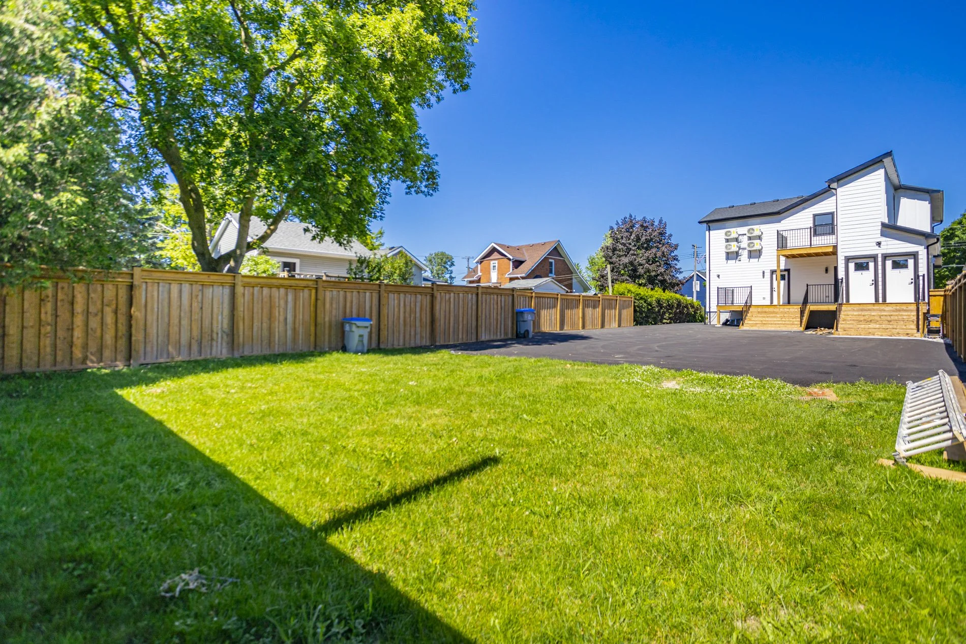 285 William St - Exteriors_10.JPG