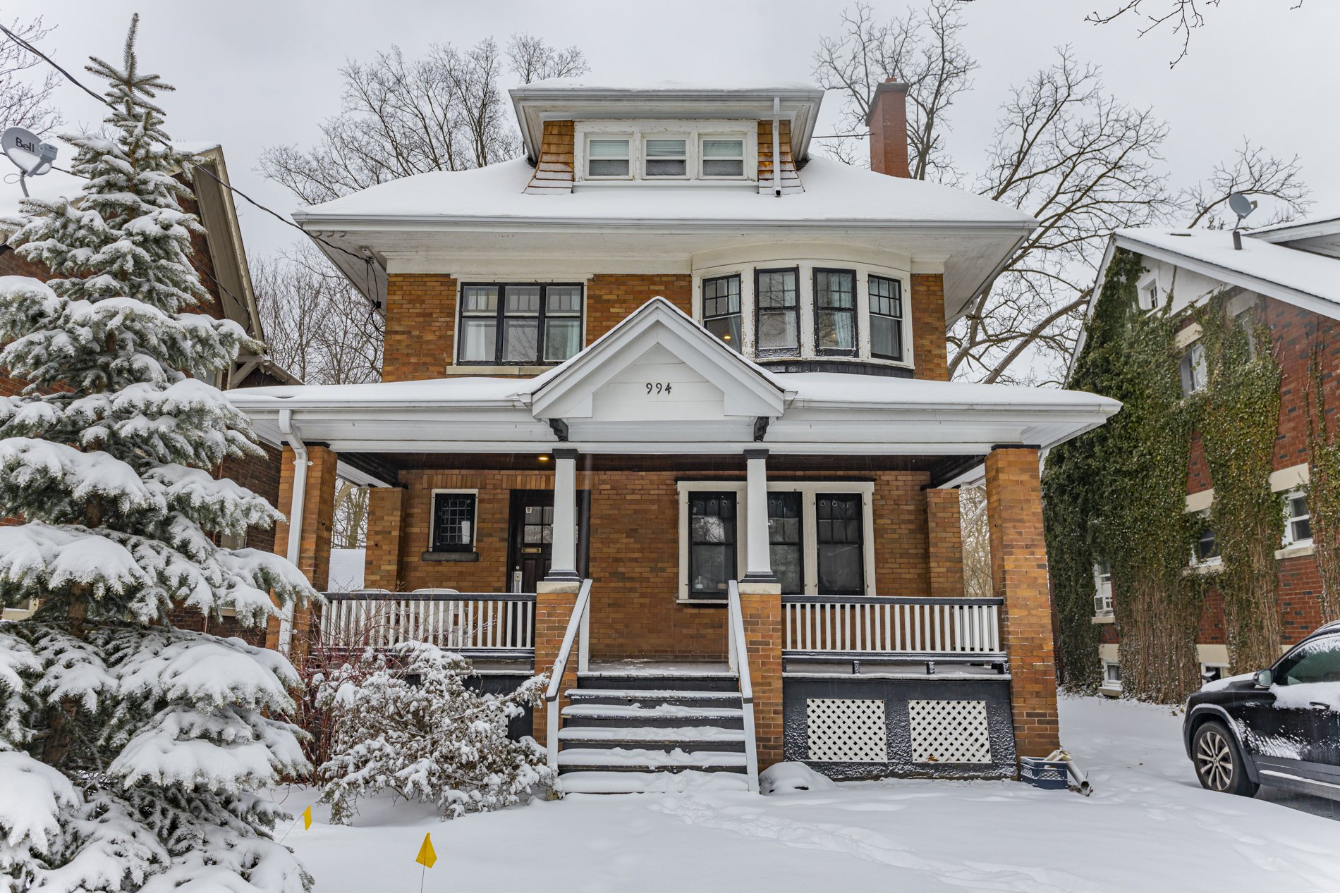 994 Richmond St_01.jpg