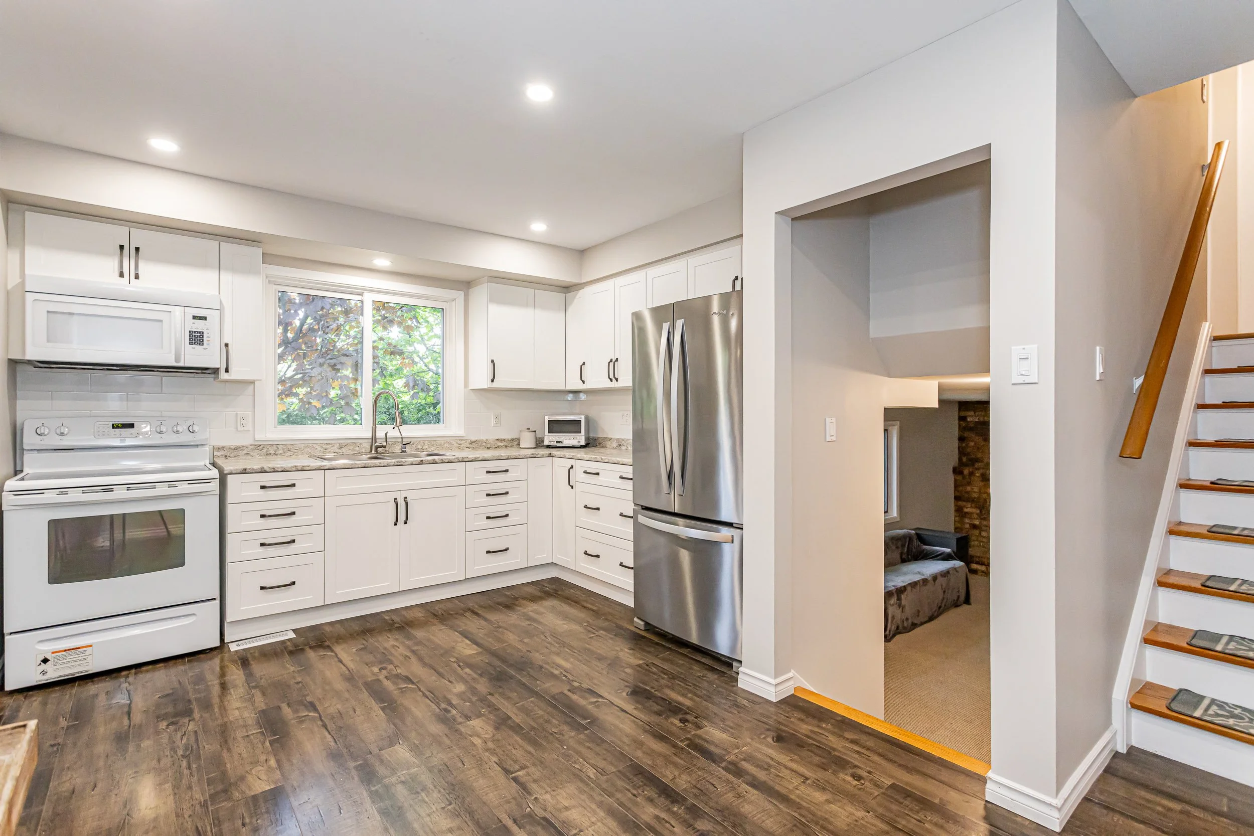 30 Springfield Cres-10.jpg