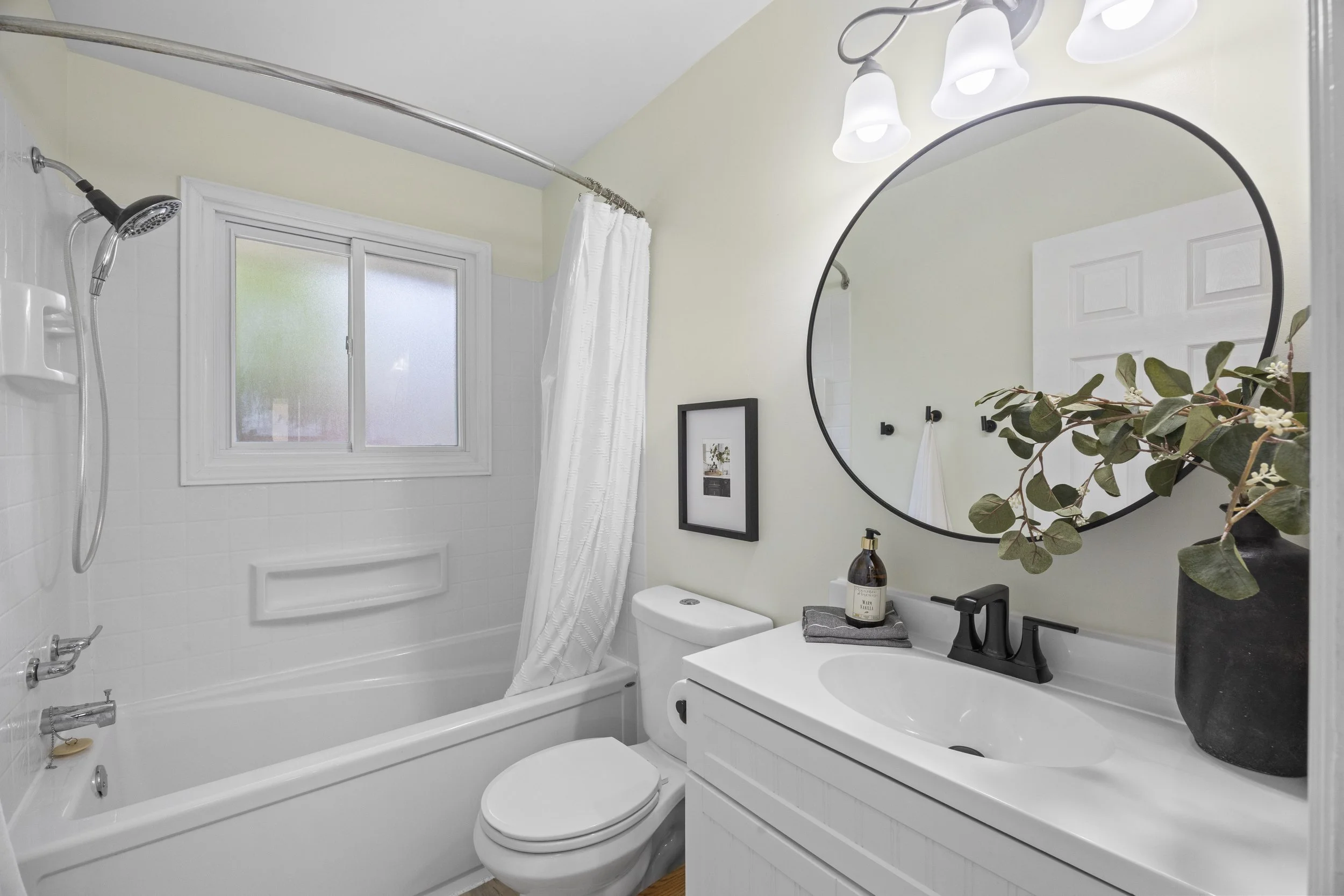 8 Kenwood Cres -25.JPG