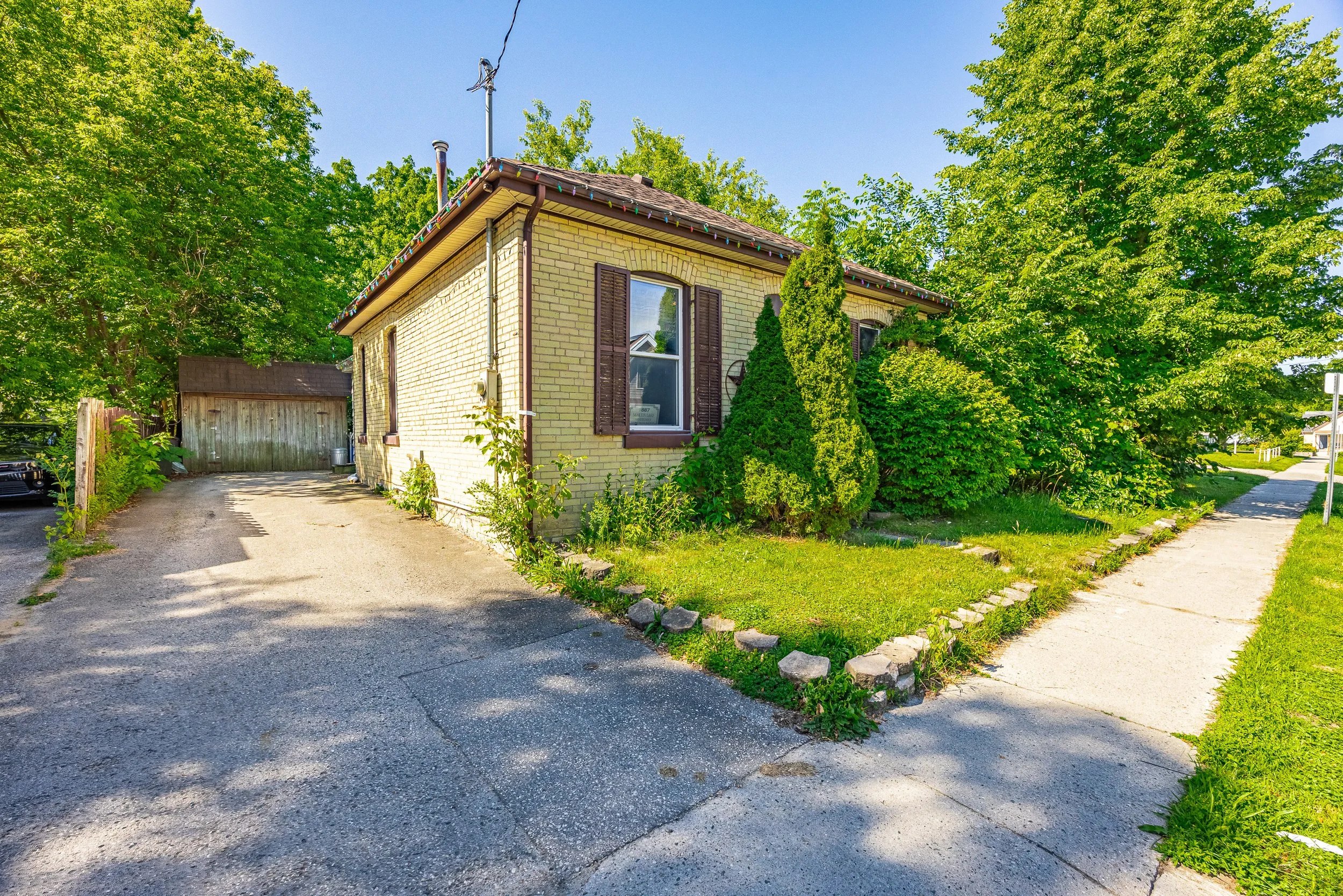 973 Dame St-1.jpg