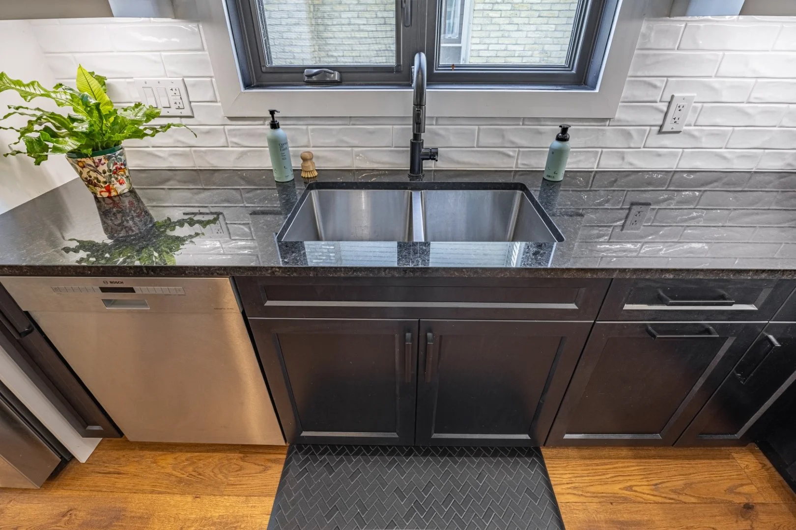 63 Guildford Cres-12.jpg