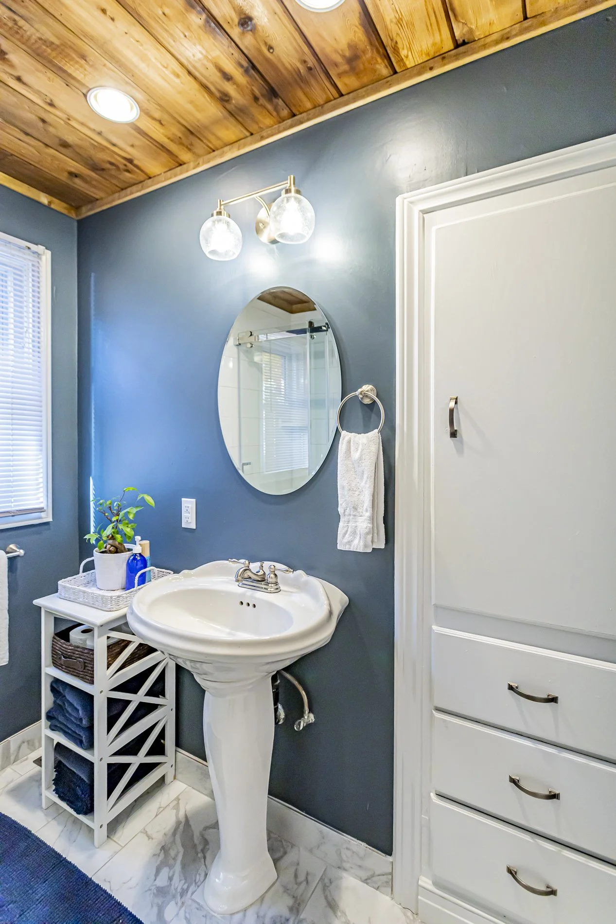 44 Briscoe St E_19.jpg