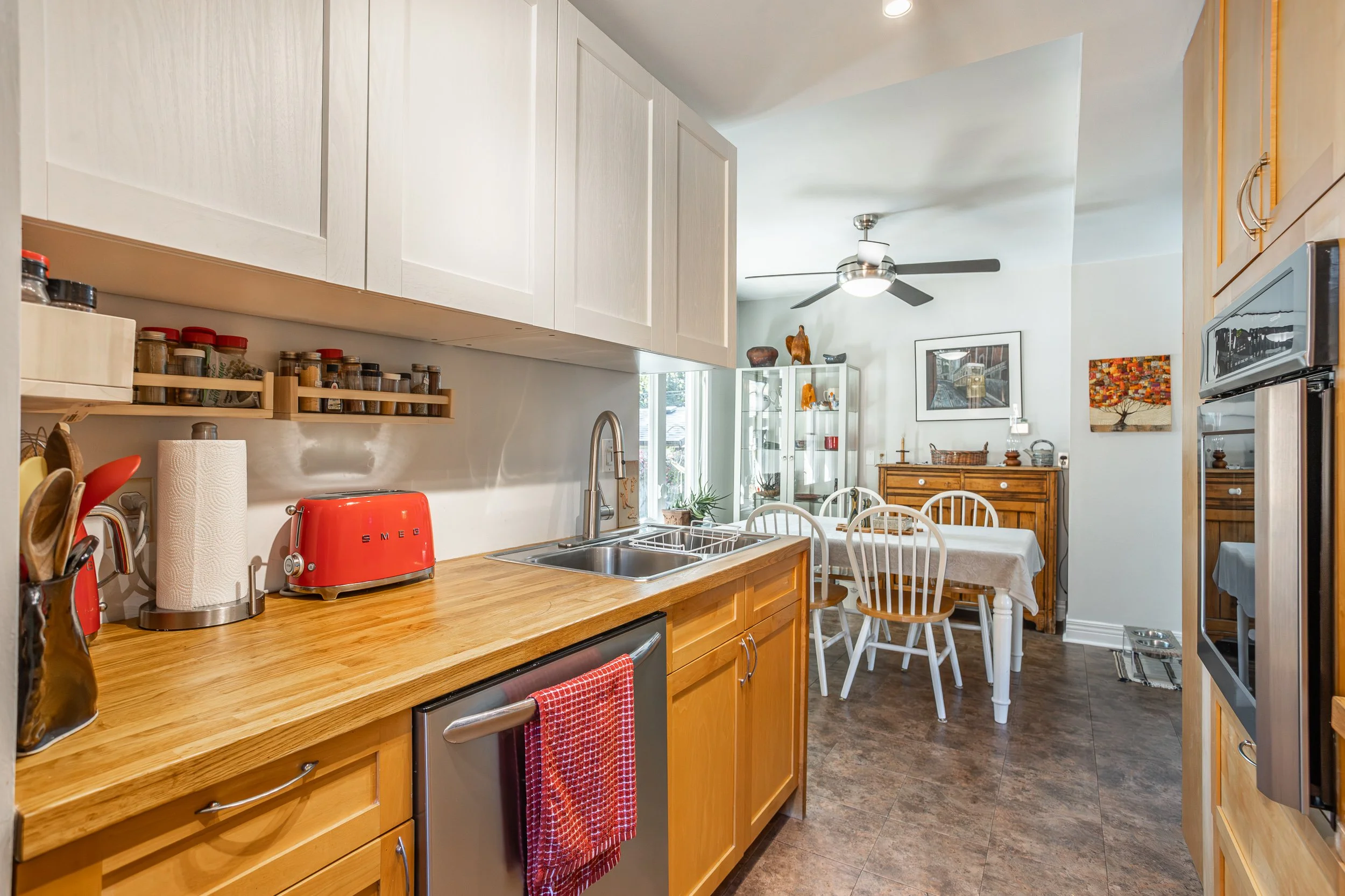 24 Thorncrest Cres-19.jpg