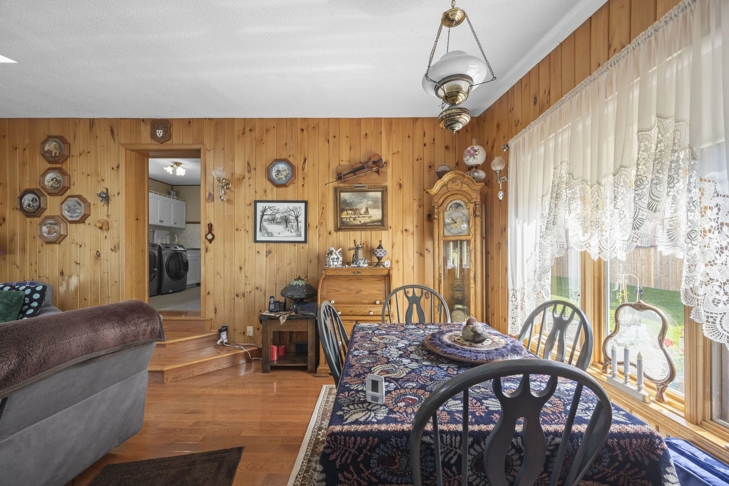 153 Ailsa Craig Main St -05.JPG