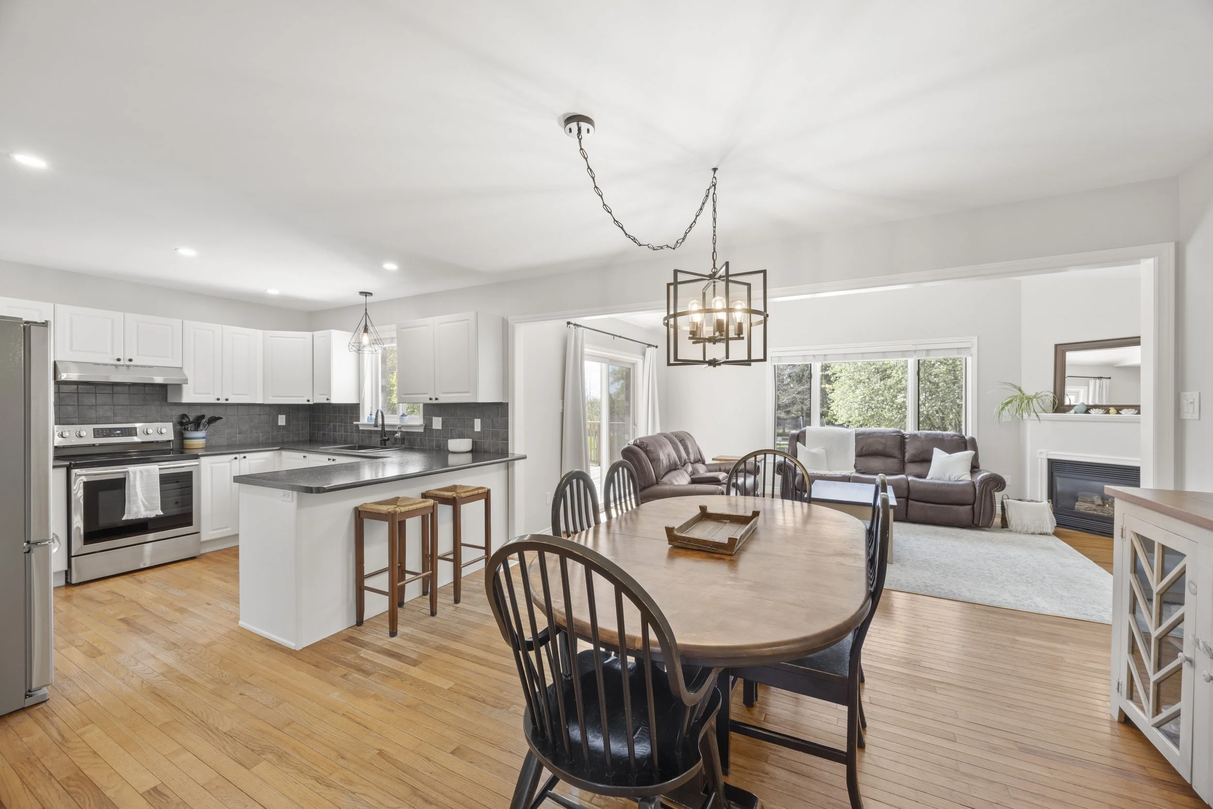 114 Brookfield St -10.JPG