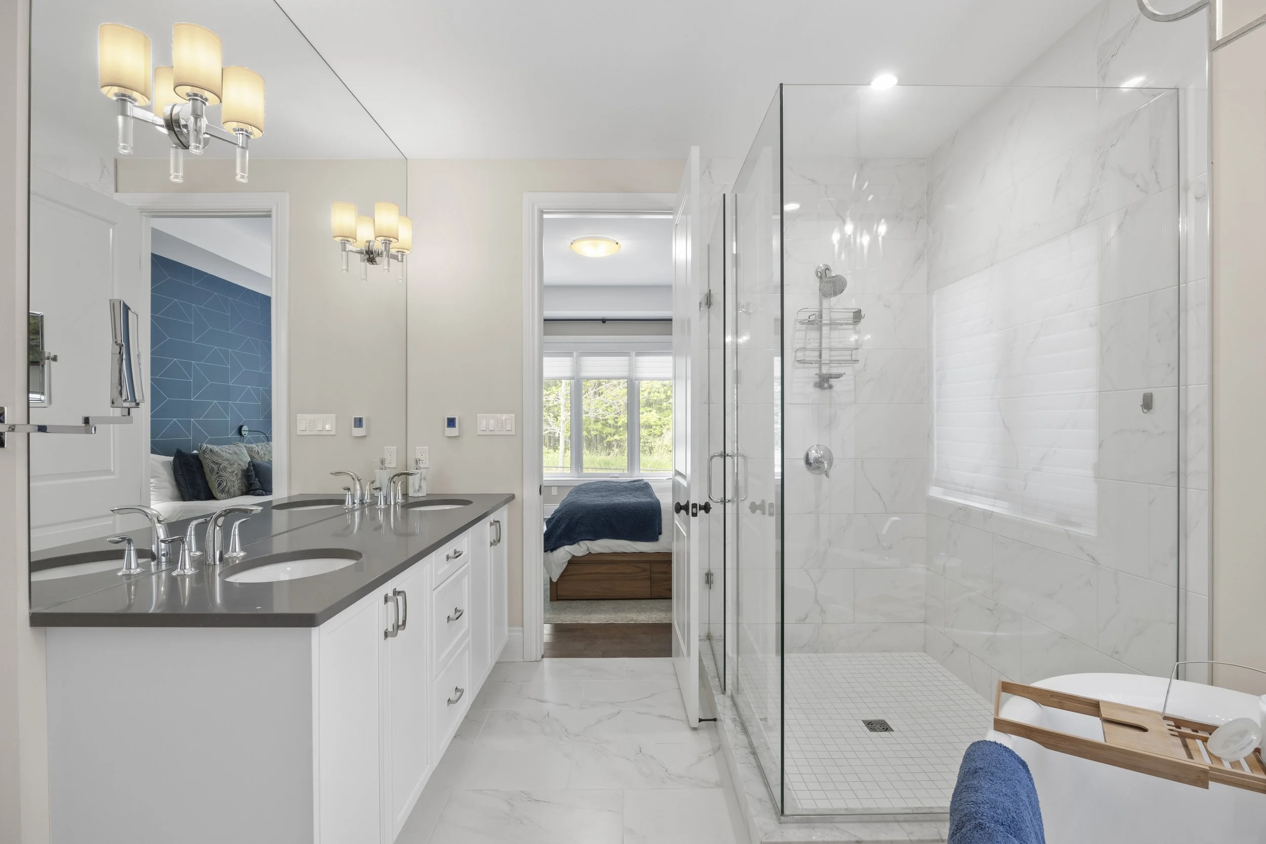2263 Dauncey Cres -23.JPG