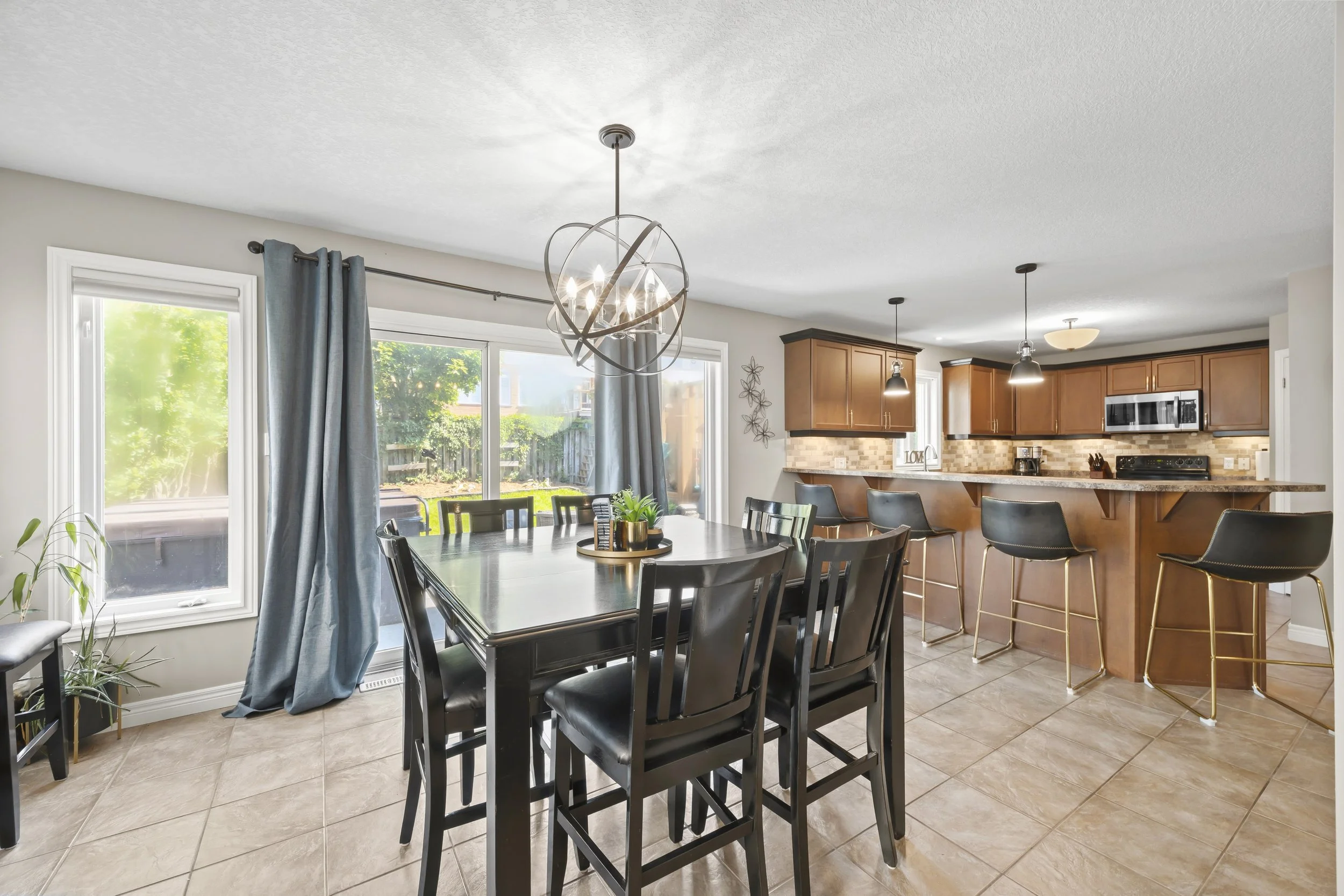1204 Meadowvale Dr -18.JPG