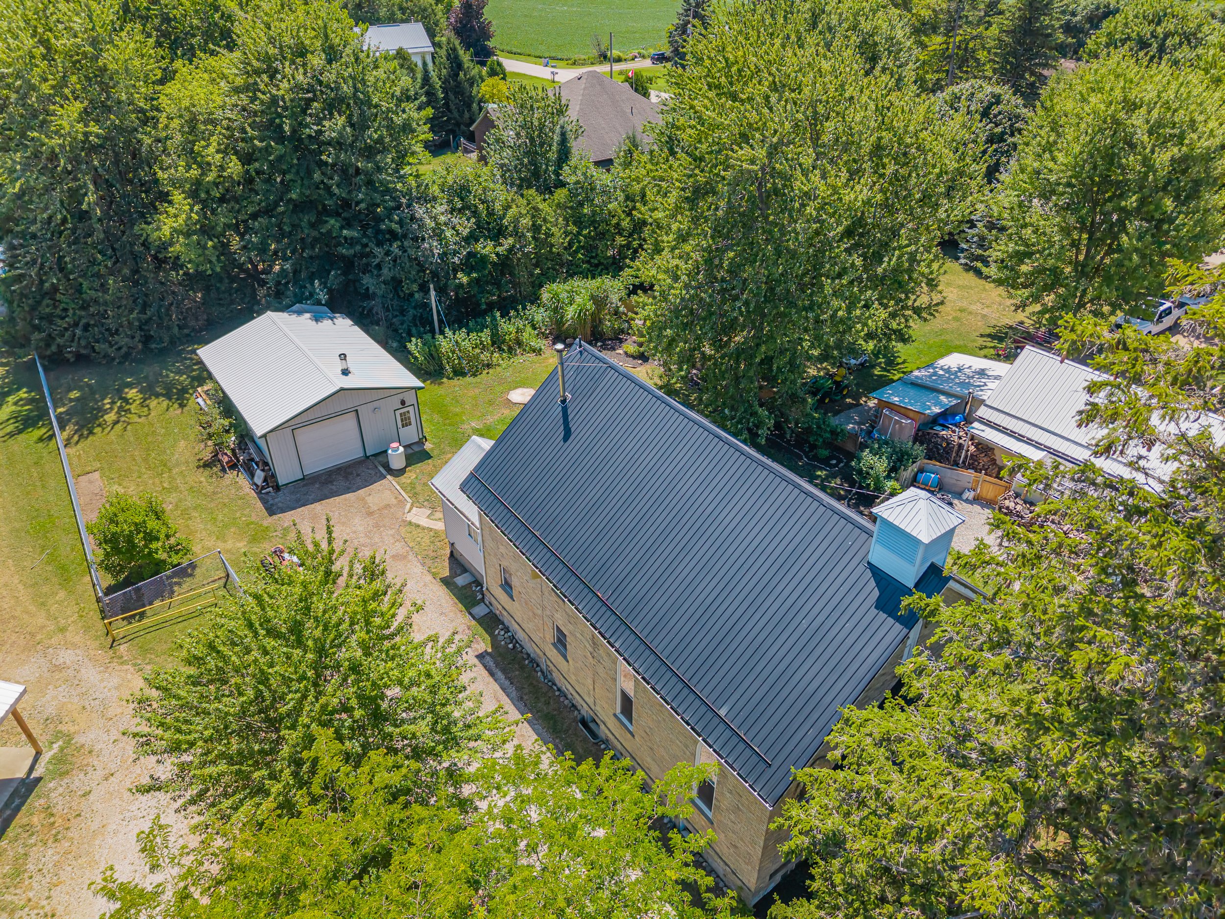 3229 Mcgillivray Dr -44.jpg