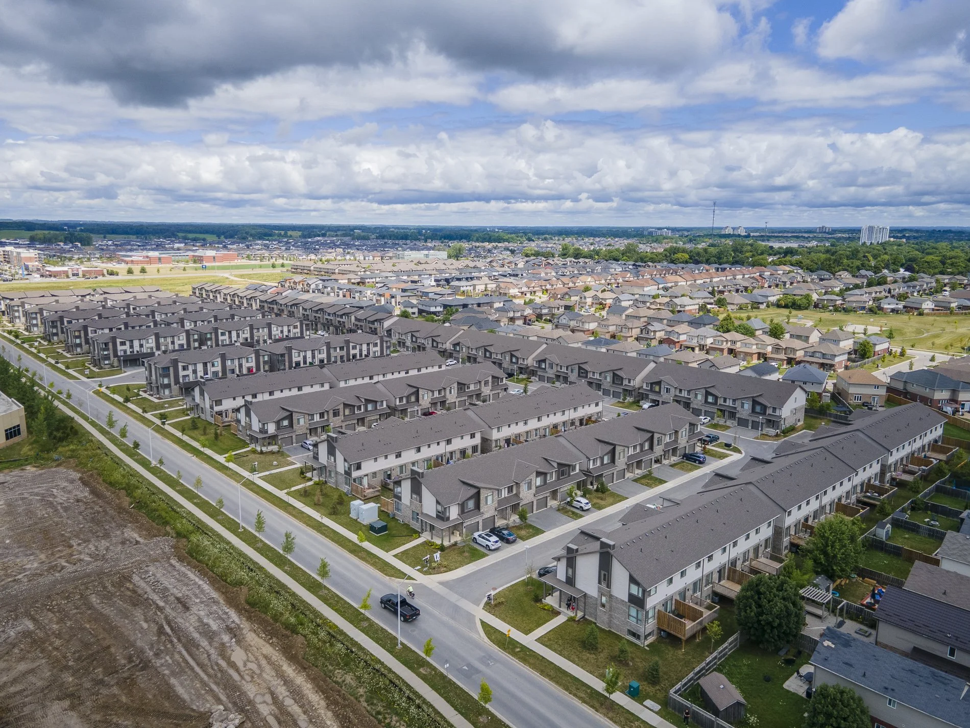 Drone-1960 Dalmagarry Rd_07.jpg