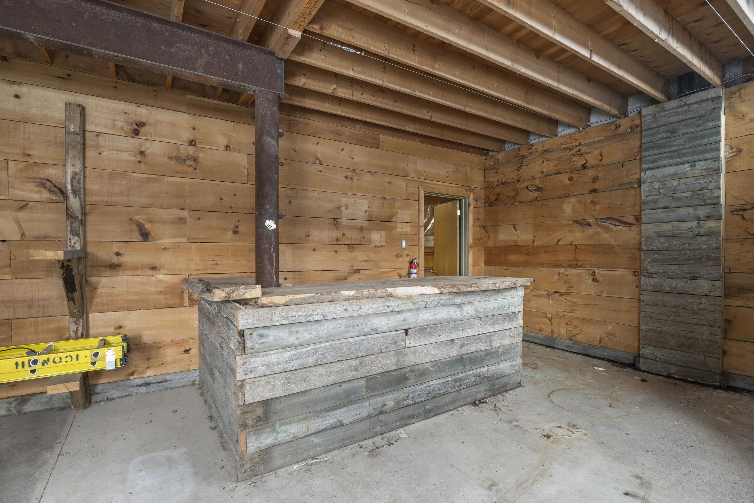 7024 Kilbourne Rd -07.JPG