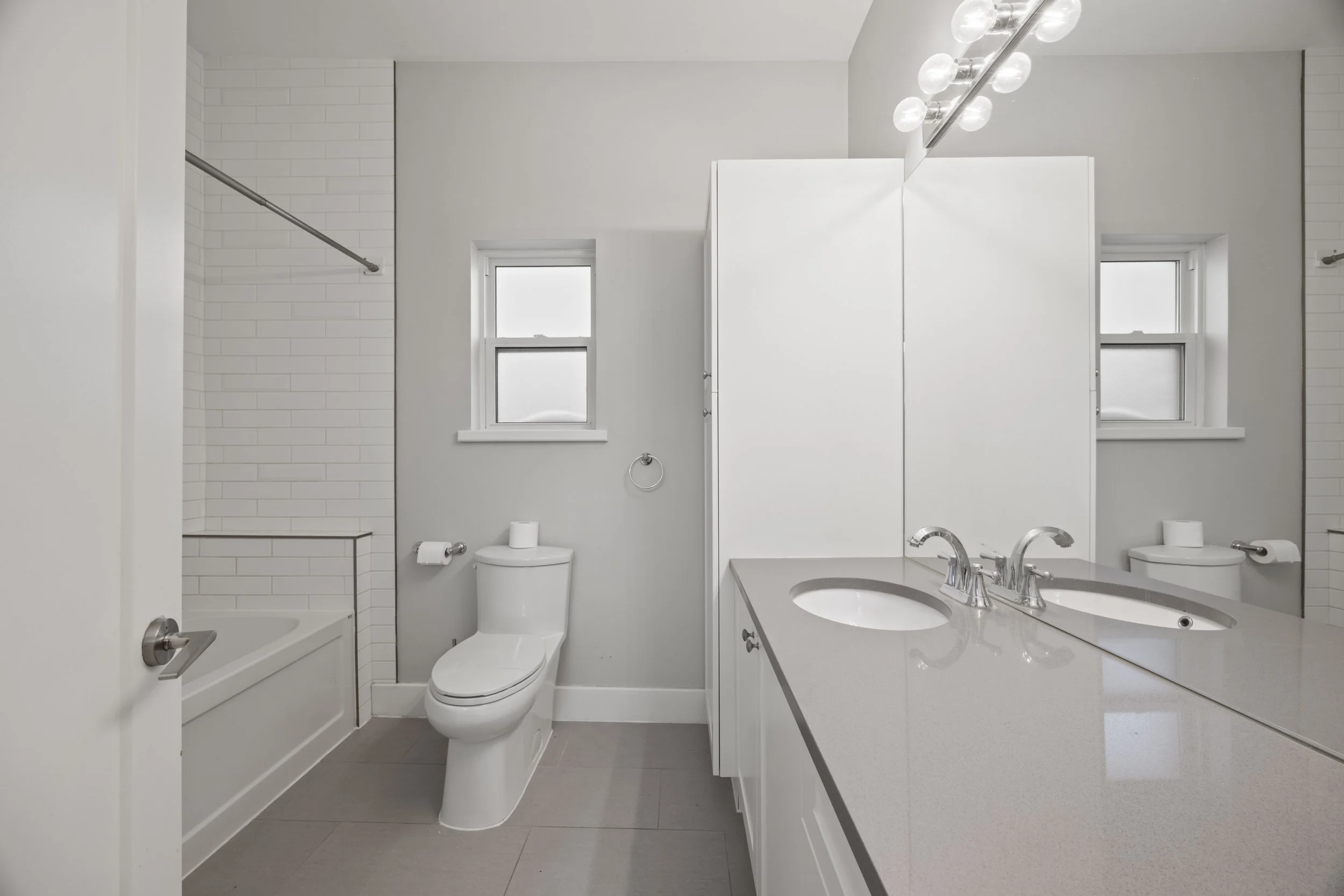 517 Princess Ave -43.JPG