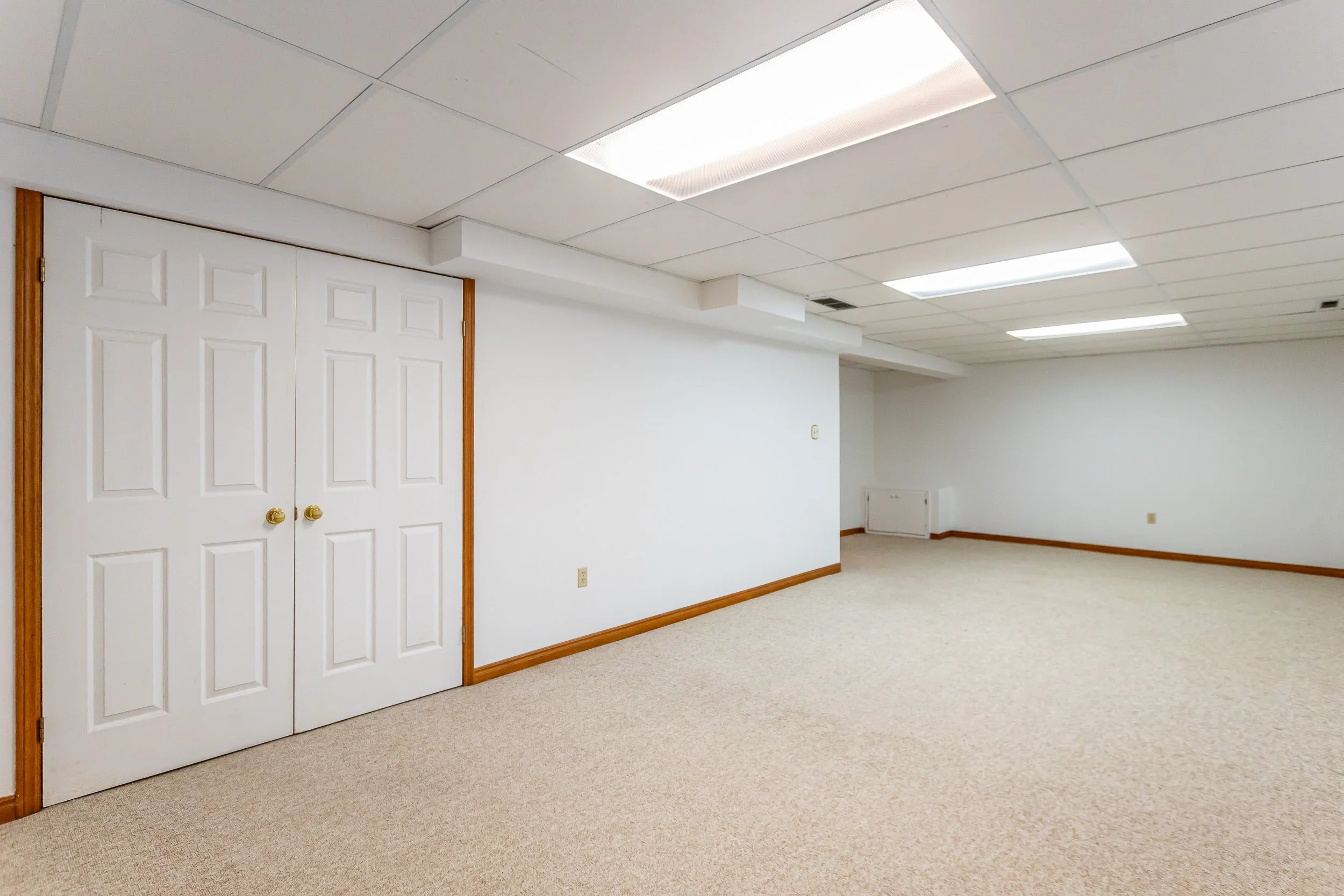 35 Shawna Rd-33.jpg