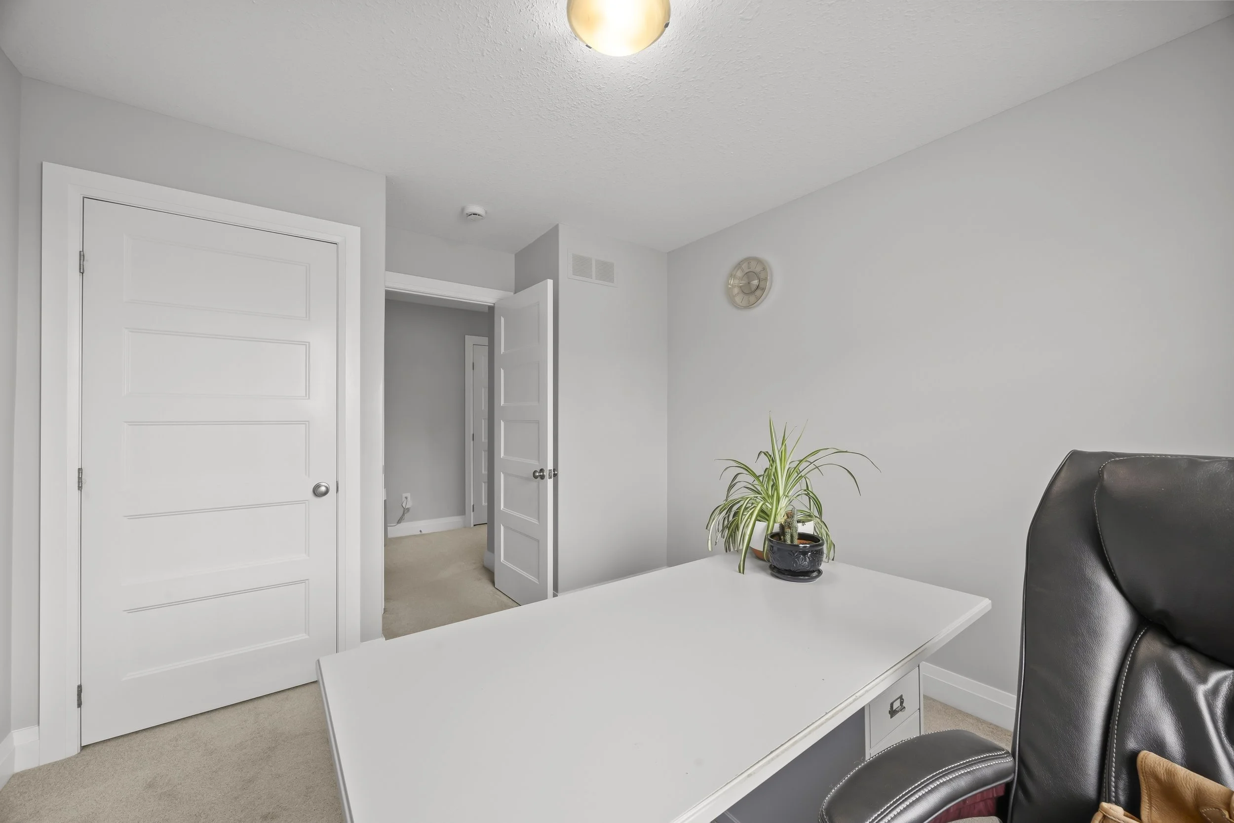 18-3025 Singleton Ave -42.JPG