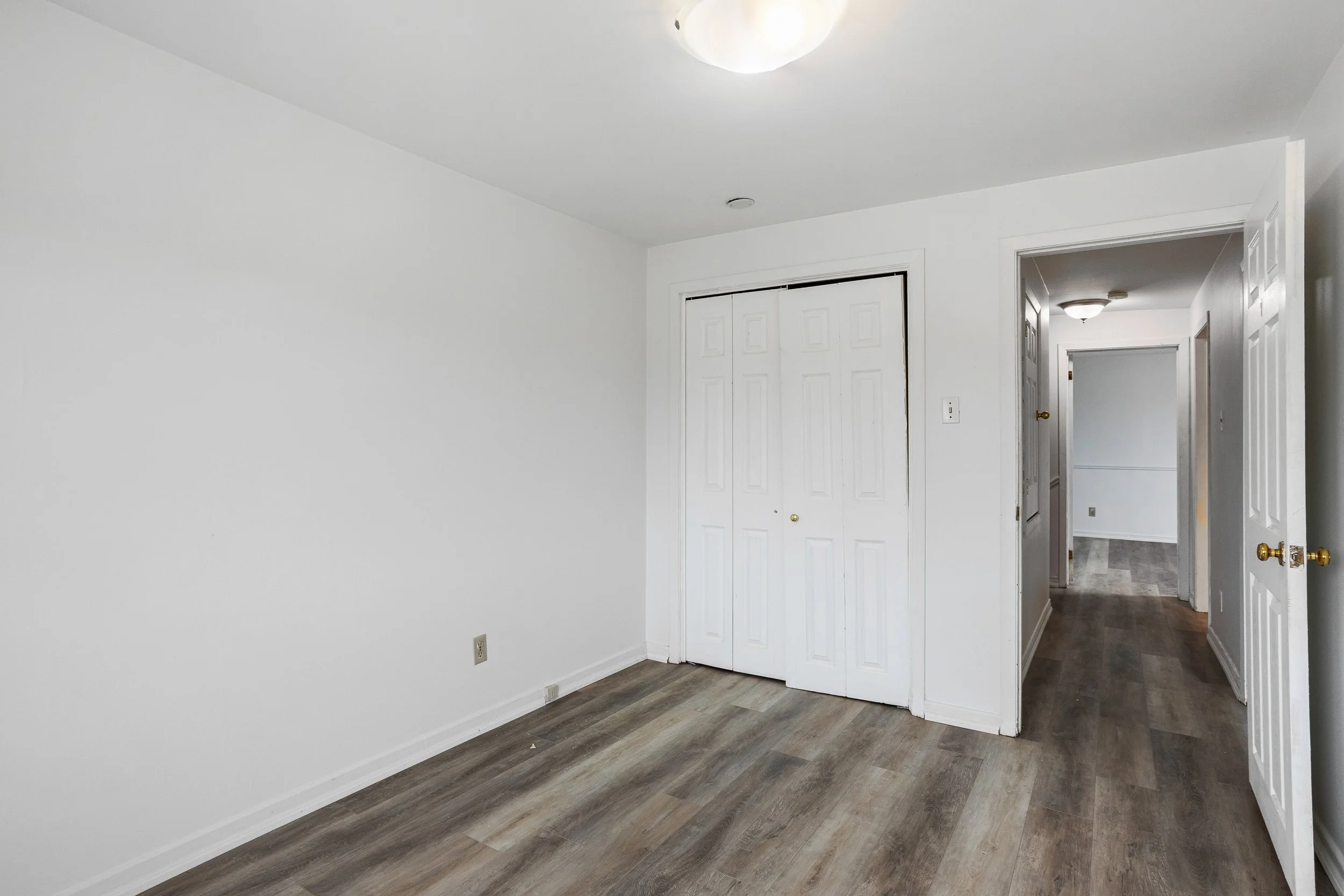 216 Homestead Cres-22.jpg