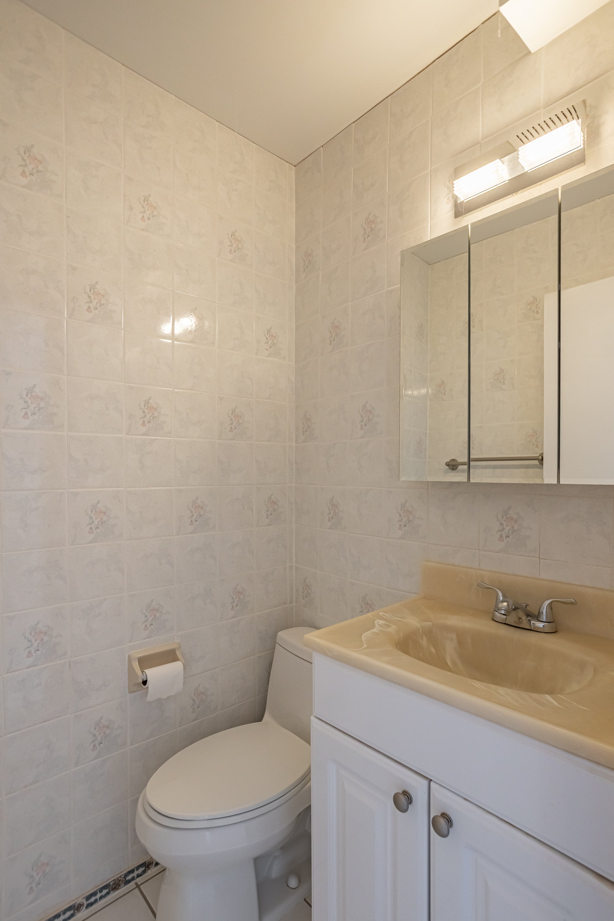 107 Ardsley Cres-15.jpg