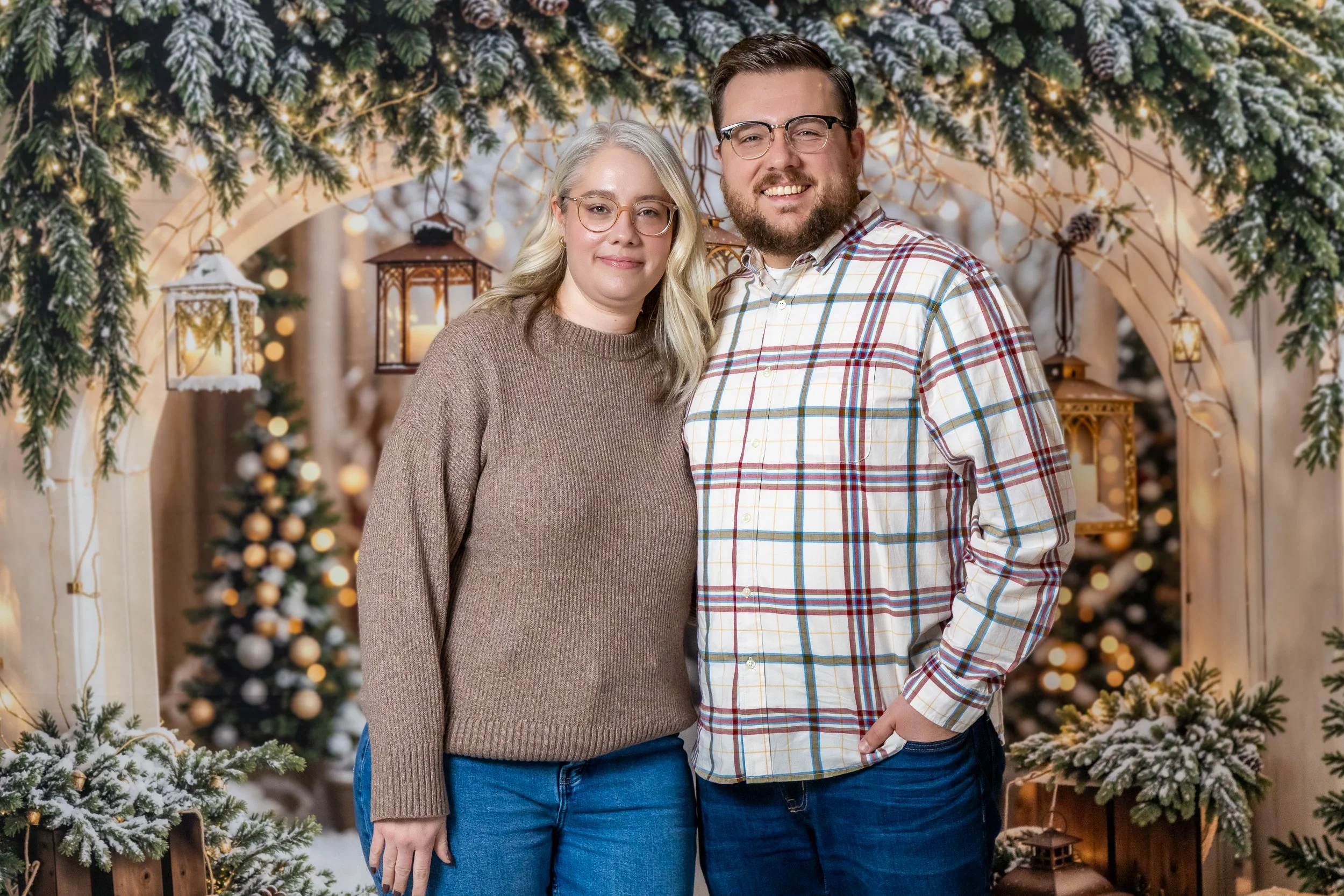 ChristmasMinis_NoraFamily_SOCIAL-13.jpg