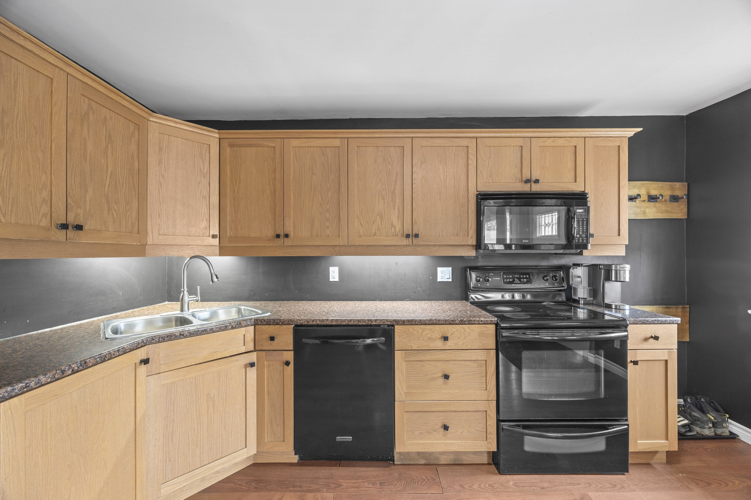 258 Upper Queen St -11.JPG