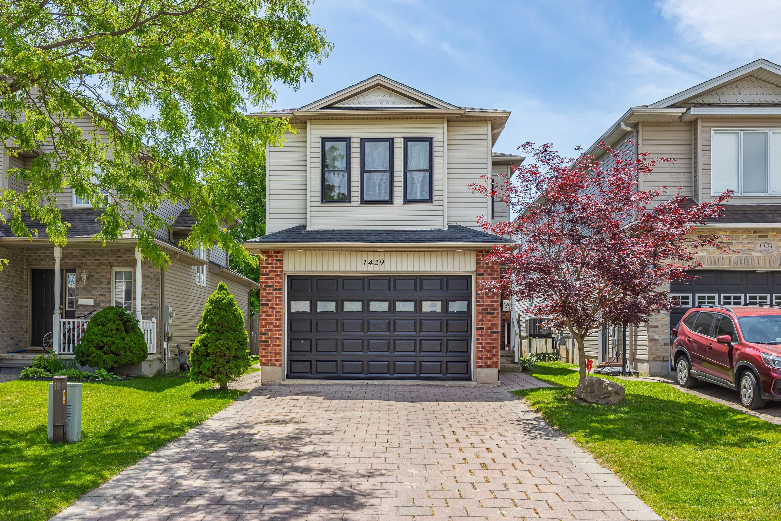 1429 Aspenridge Cres -01.jpg
