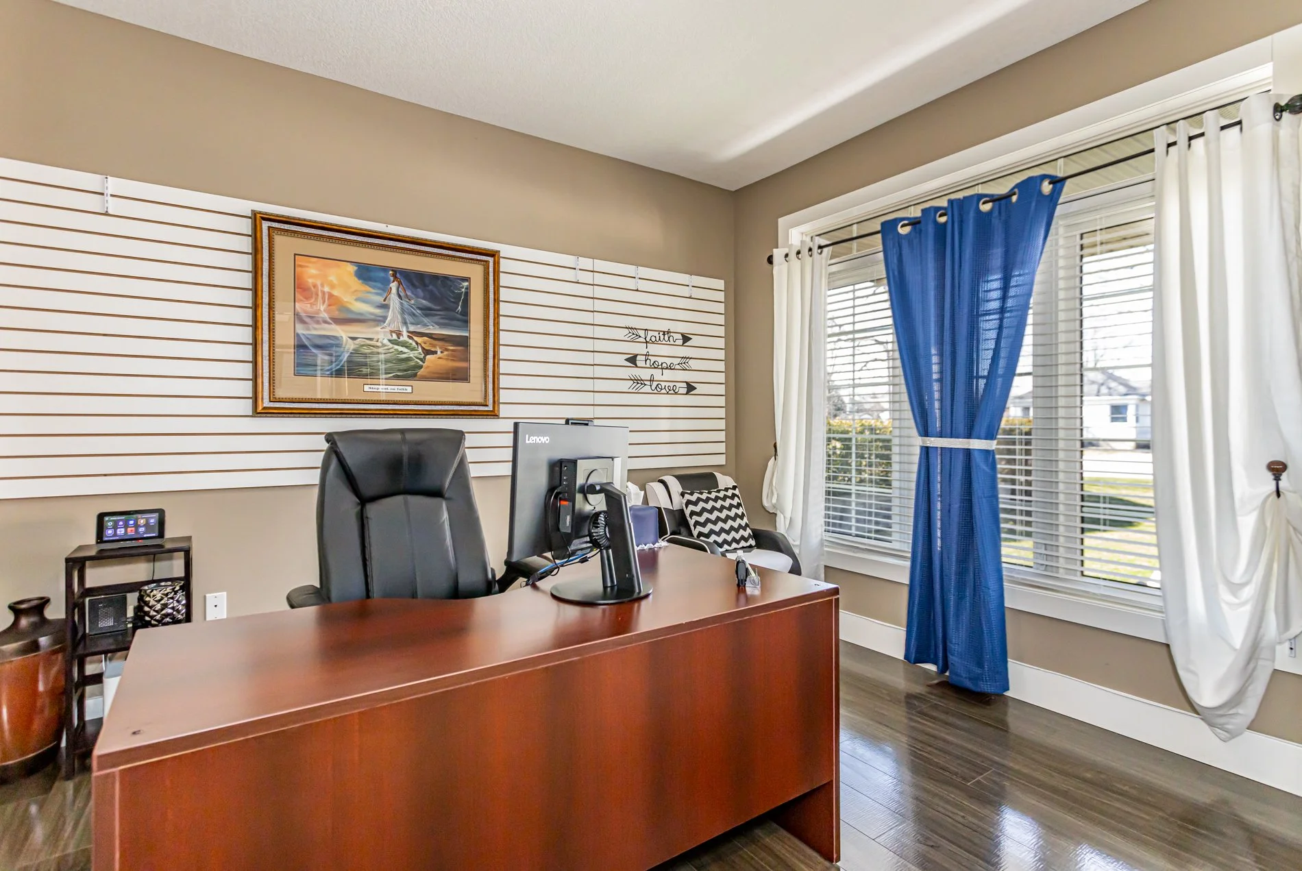 122 1-2 Centennial Ave-24.jpg