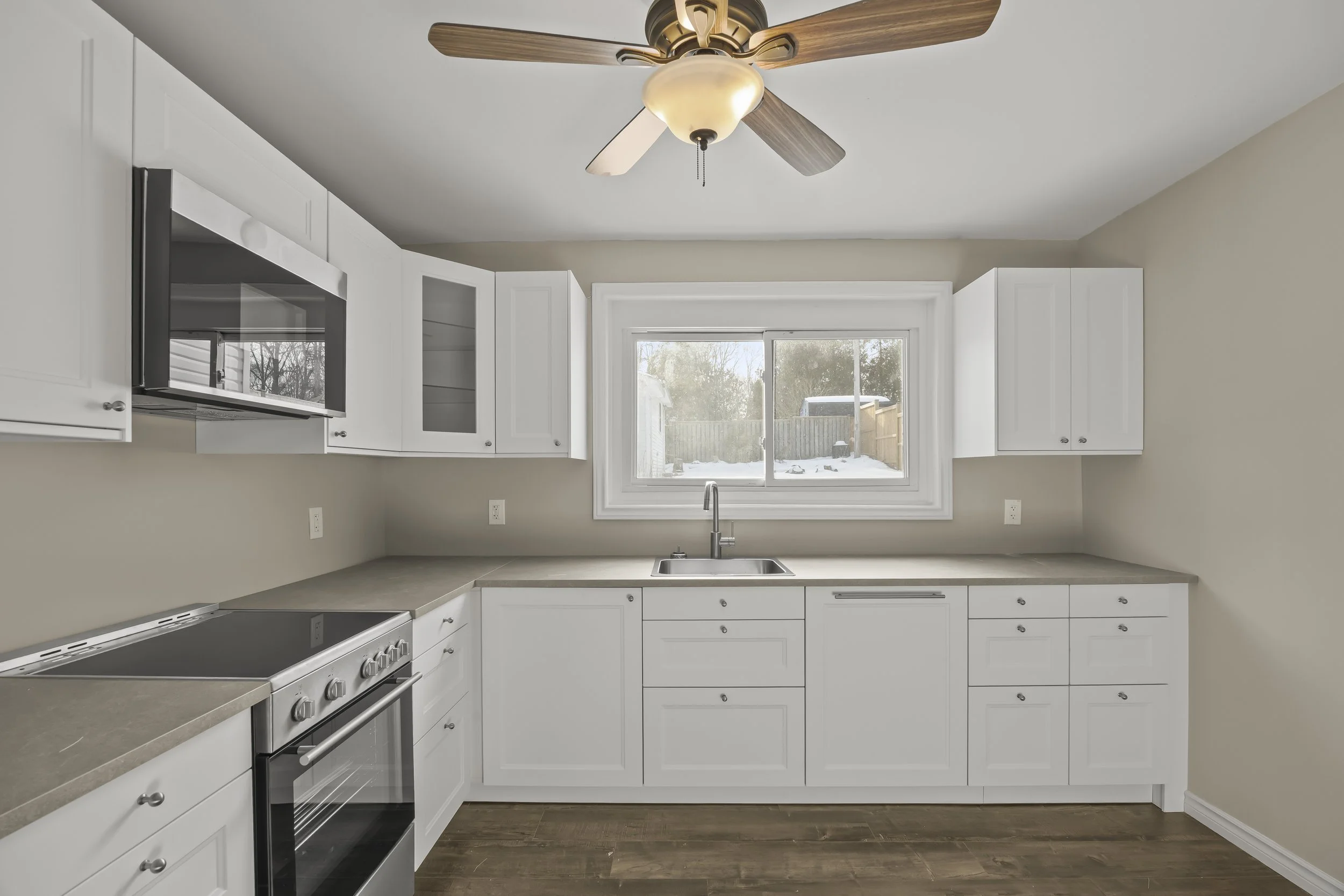 329 Thompson Rd -08.JPG