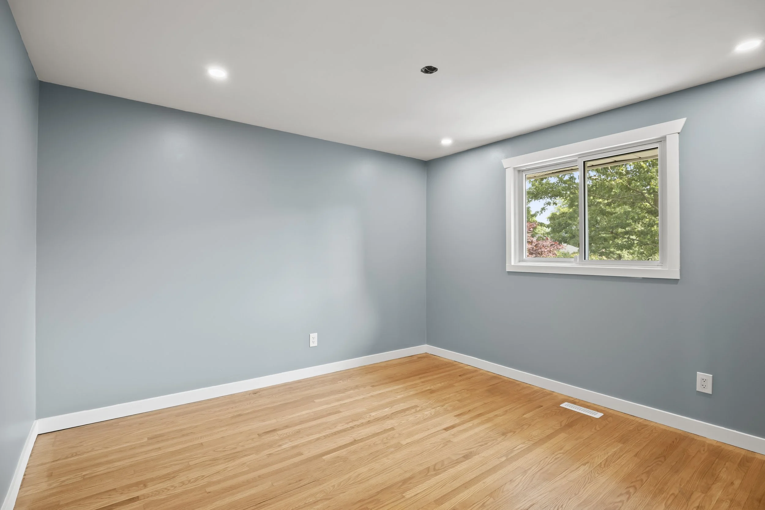 6 Heath Pl -19.JPG