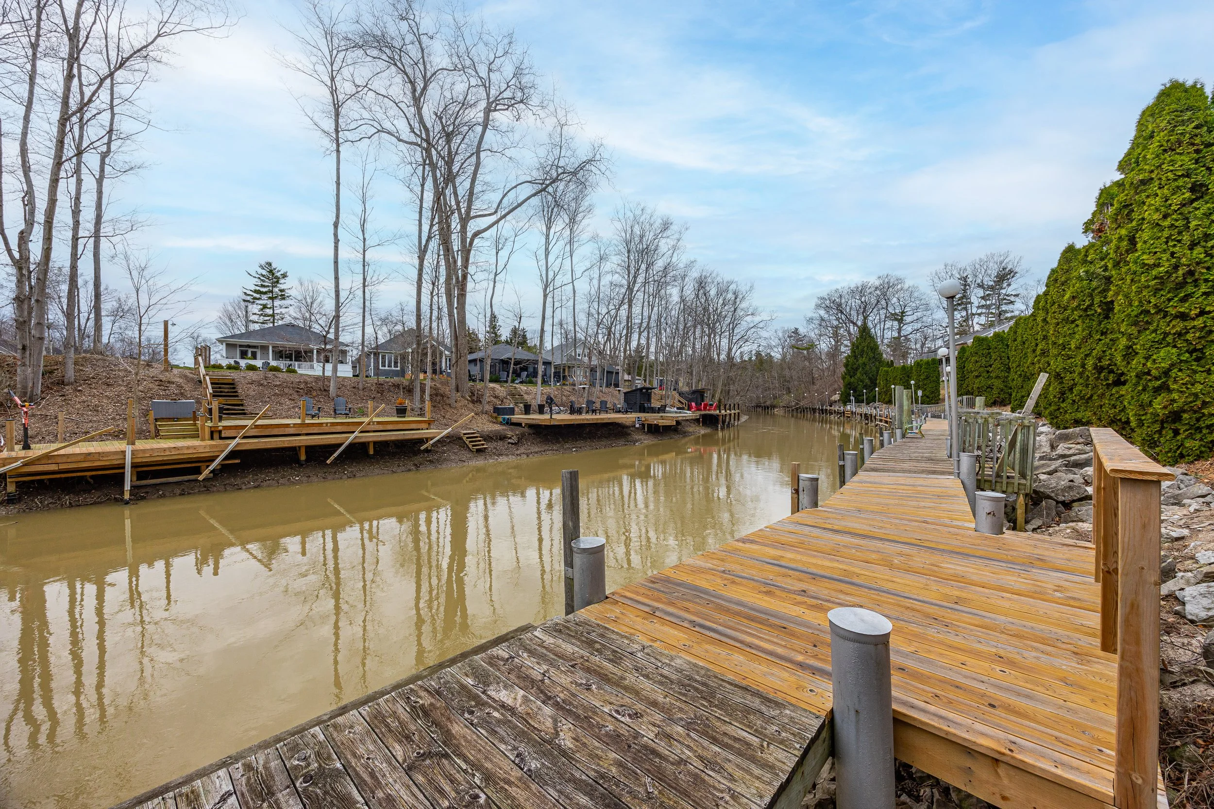 12-90 Ontario St S -42.jpg