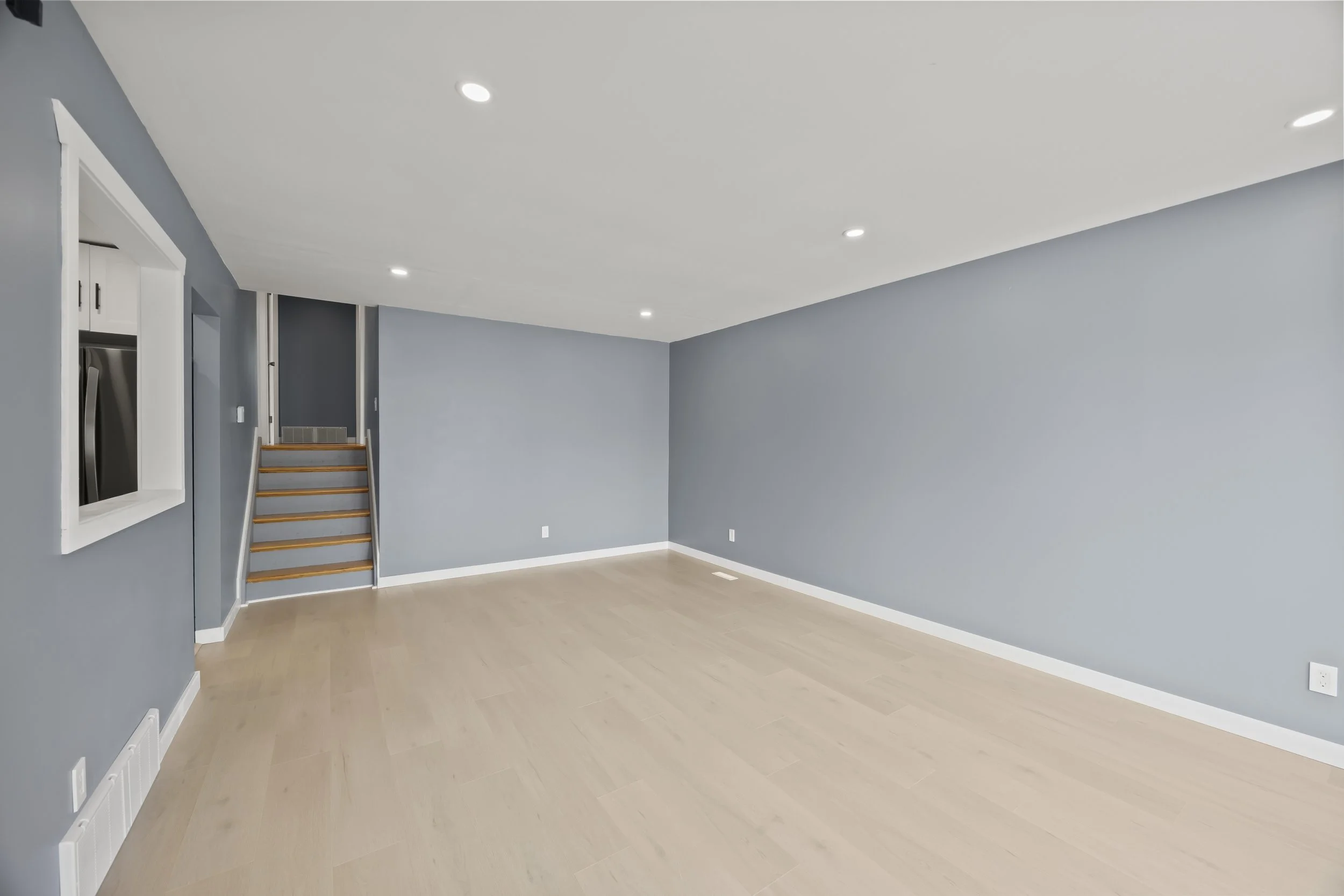 6 Heath Pl -08.JPG