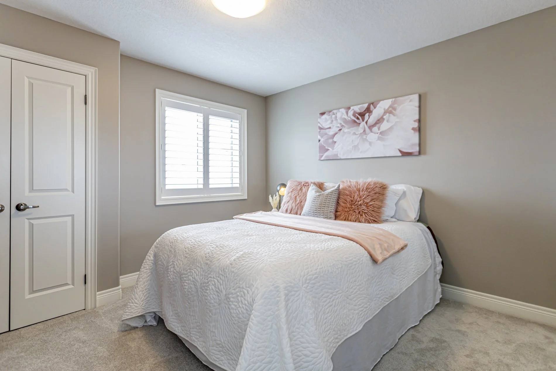 2161 Dogwood Cres_35.JPG