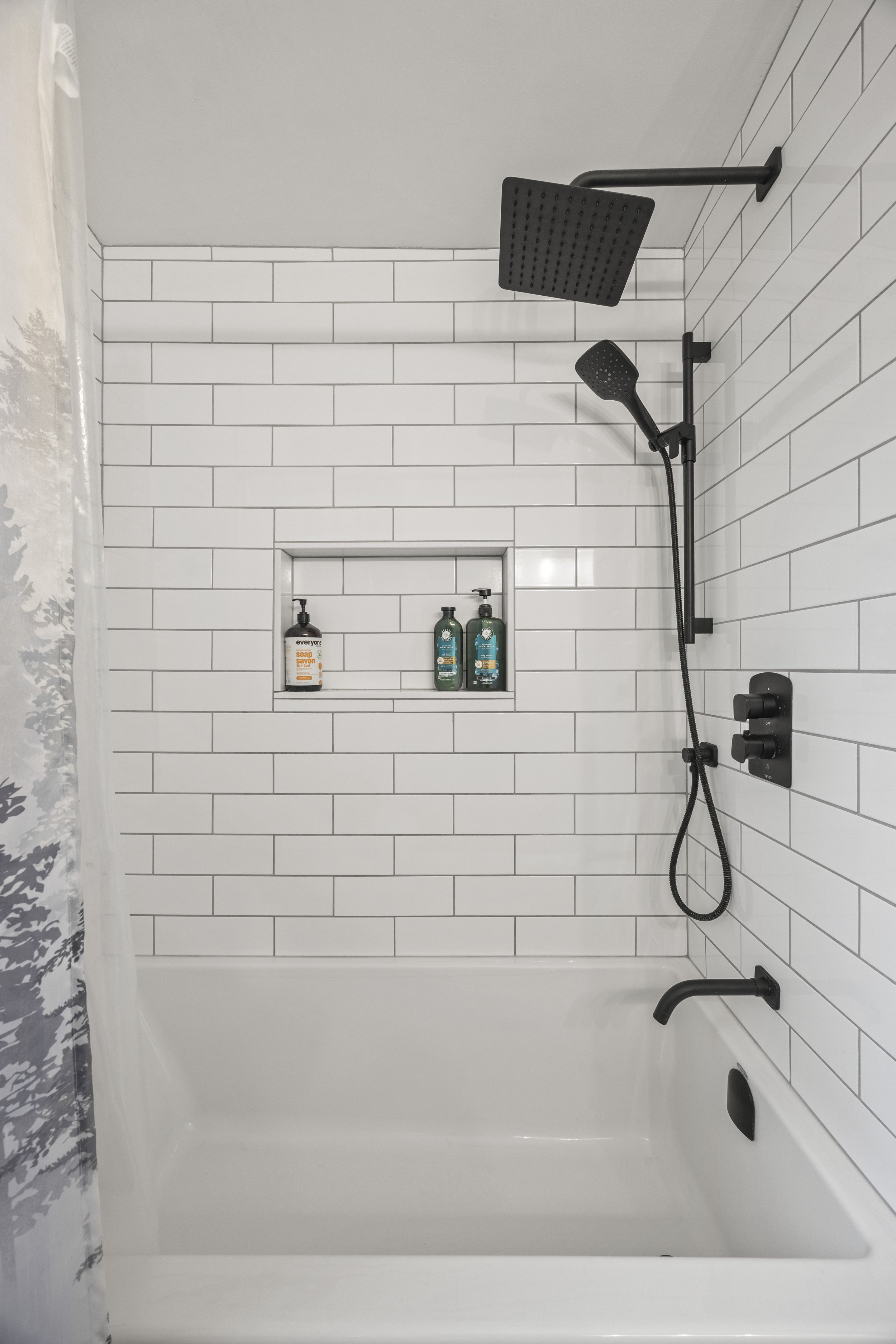 154 Colborne St -25.JPG