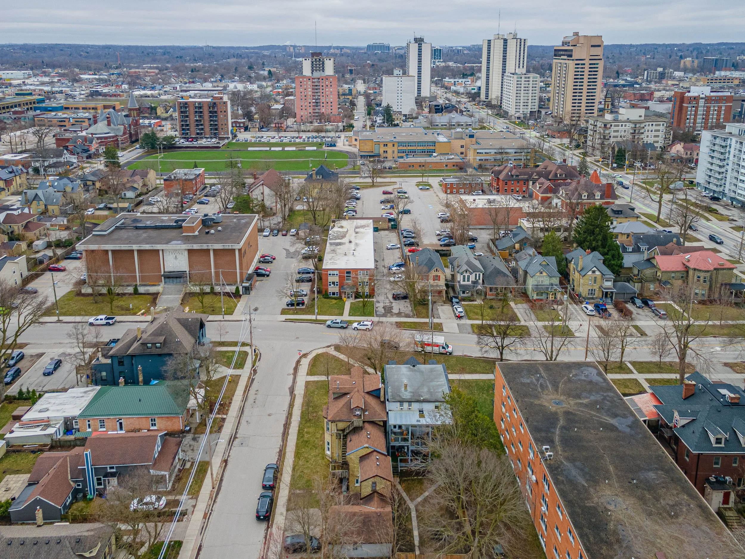 434 Dufferin Ave -42.jpg