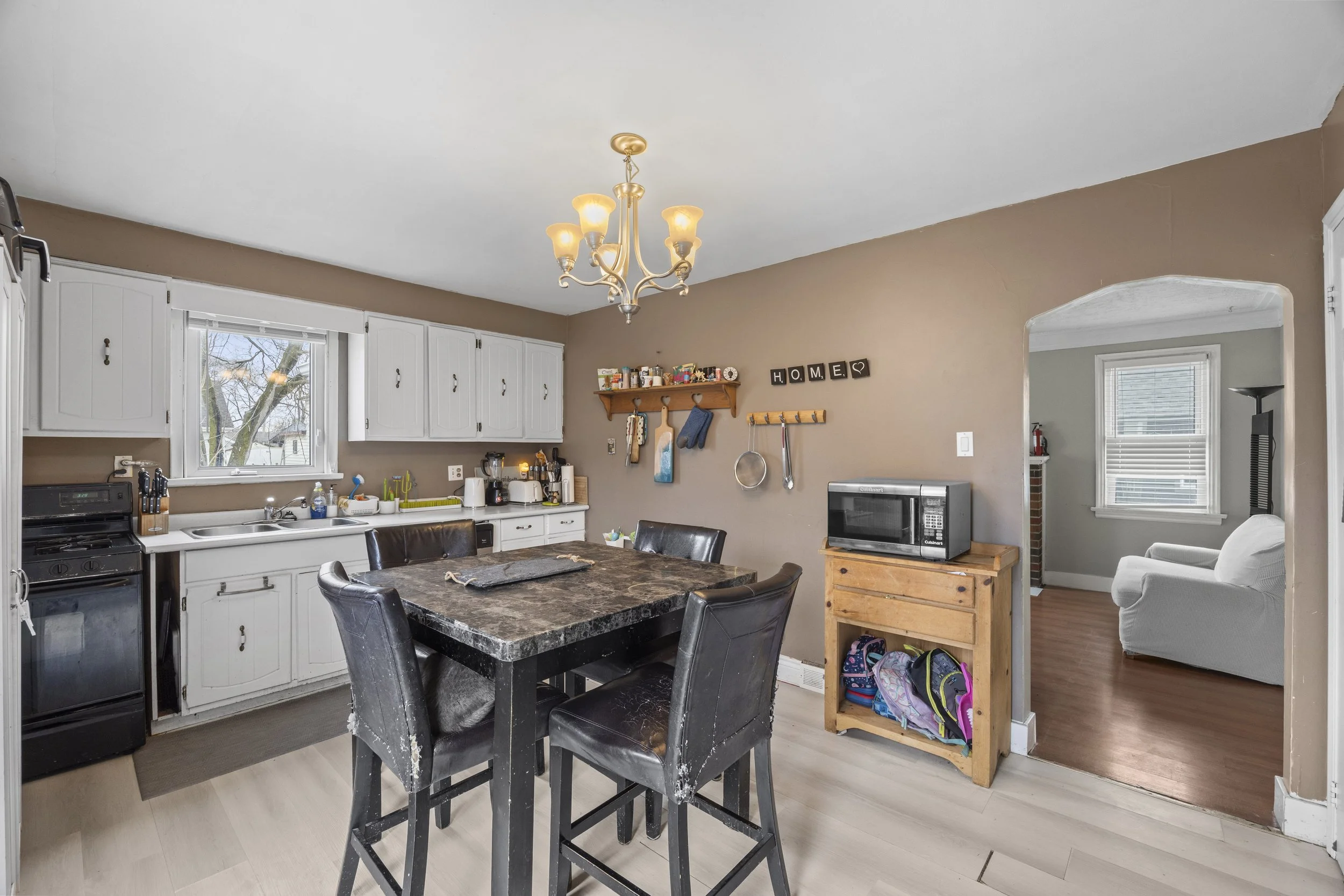 24 Terrence St -10.JPG