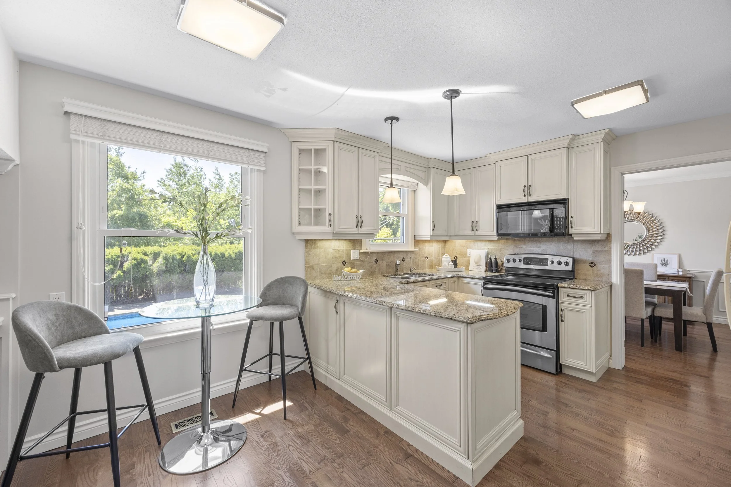923 Farnham Rd -18.JPG