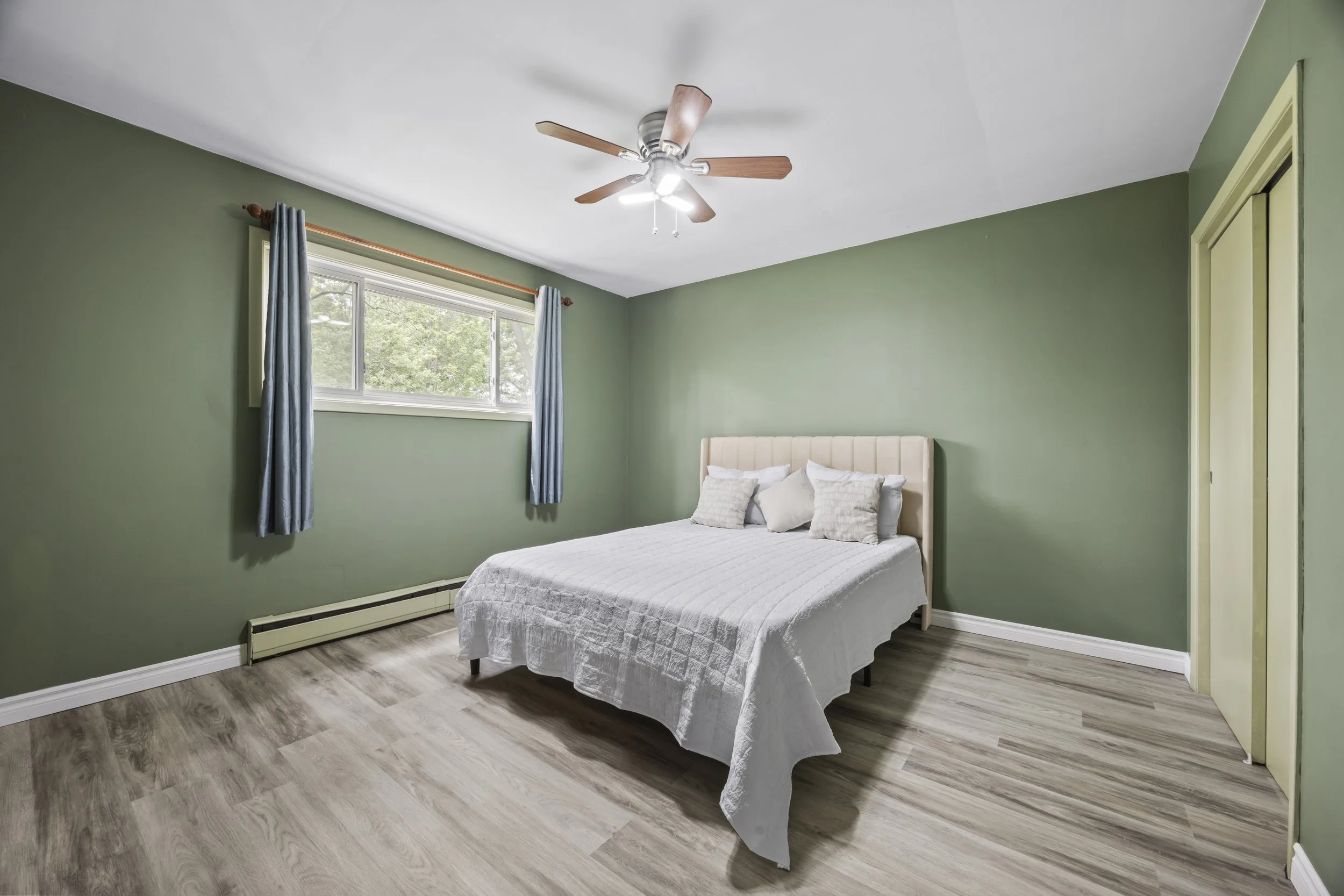 580 Salway St -24.JPG