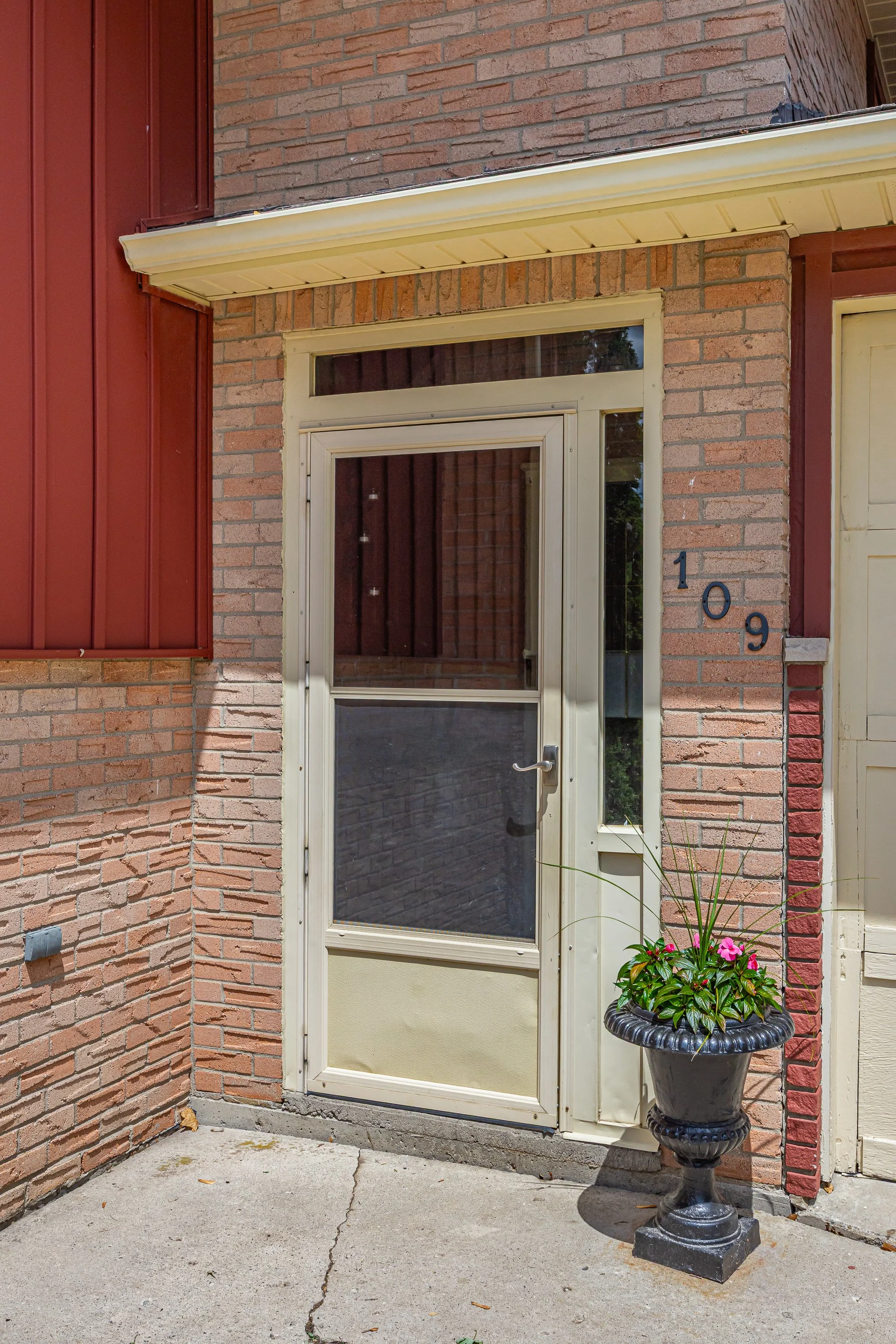 109 Willow Ave -05.jpg