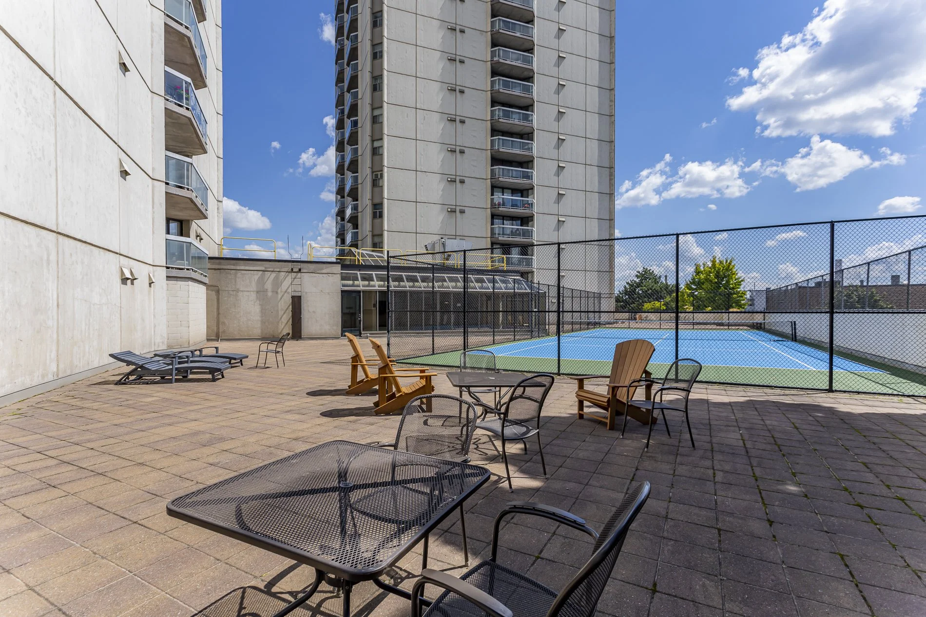 802-363 Colborne St_36.jpg