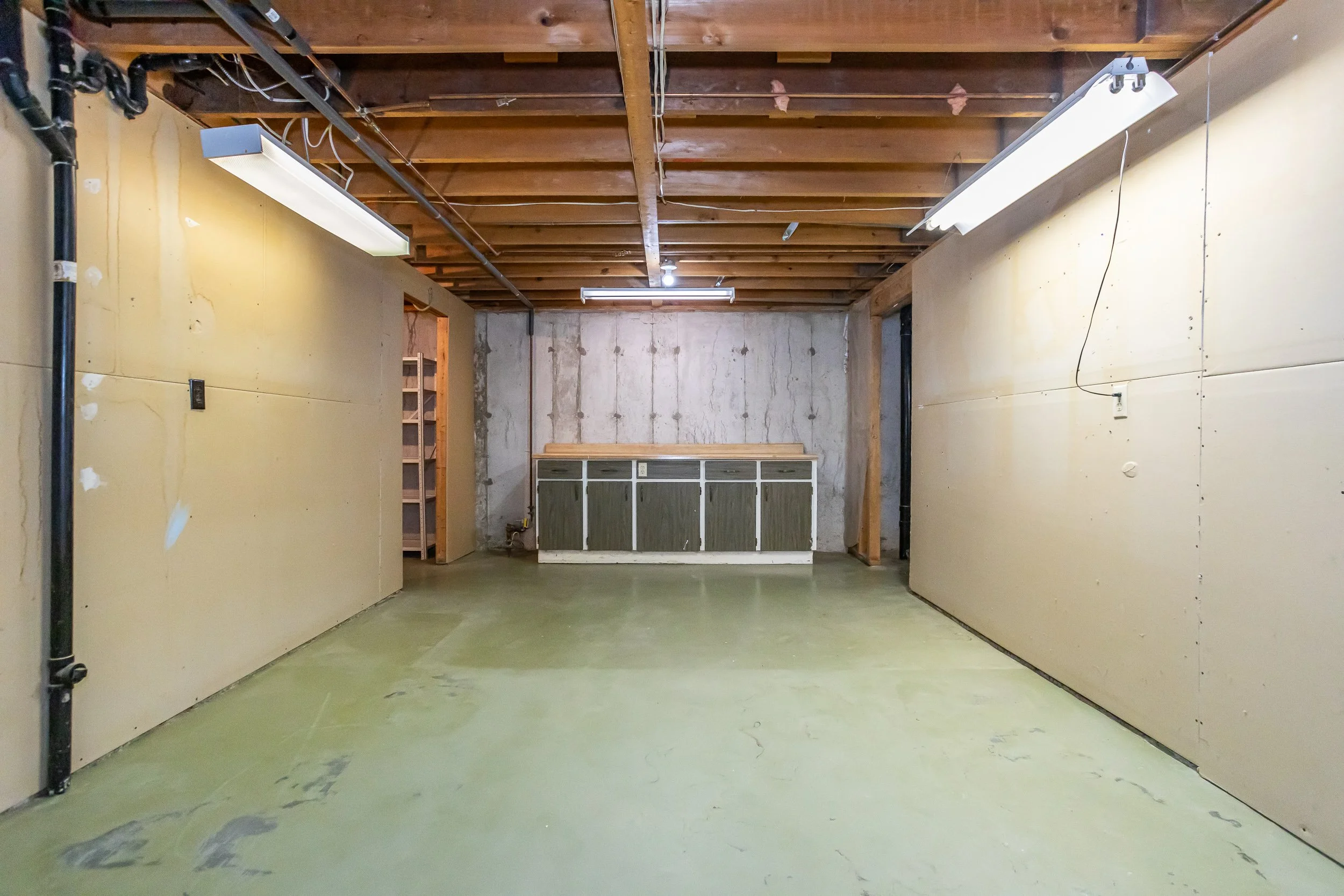 139 Springfield Cres-33.jpg