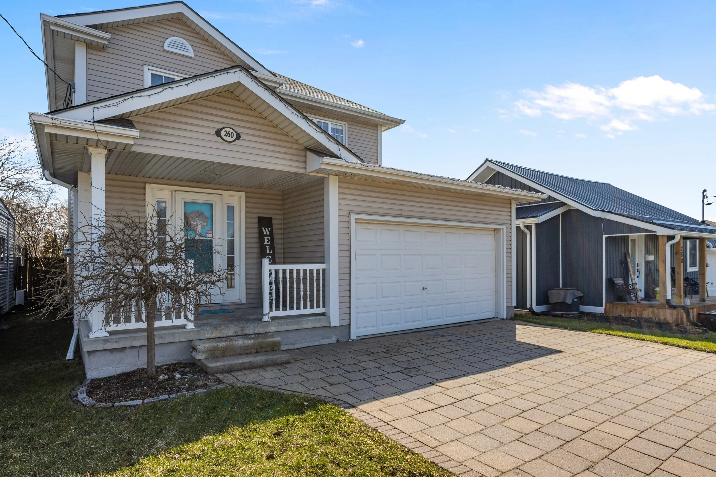 260 Mutual Dr - 02.jpg
