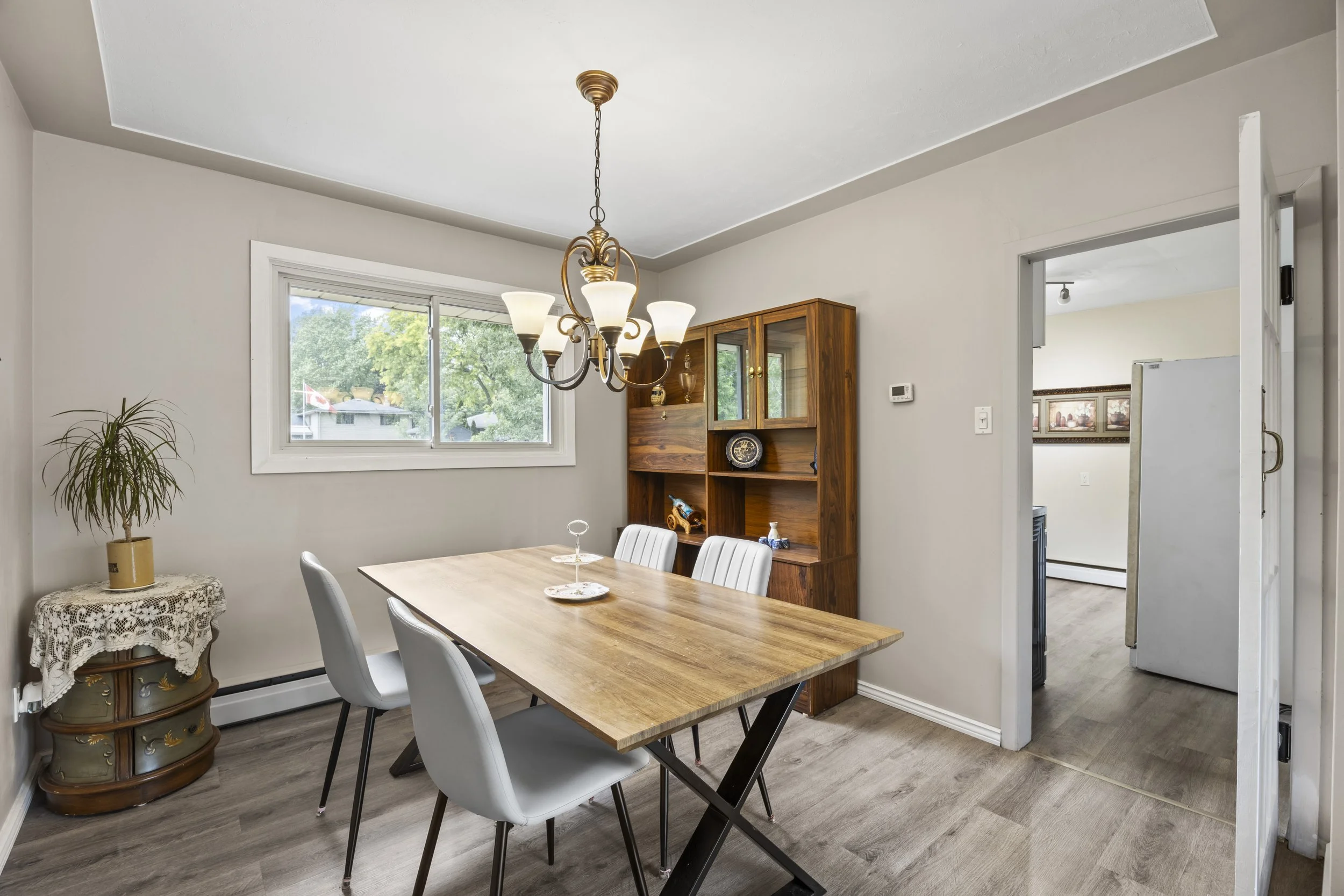 580 Salway St -16.JPG